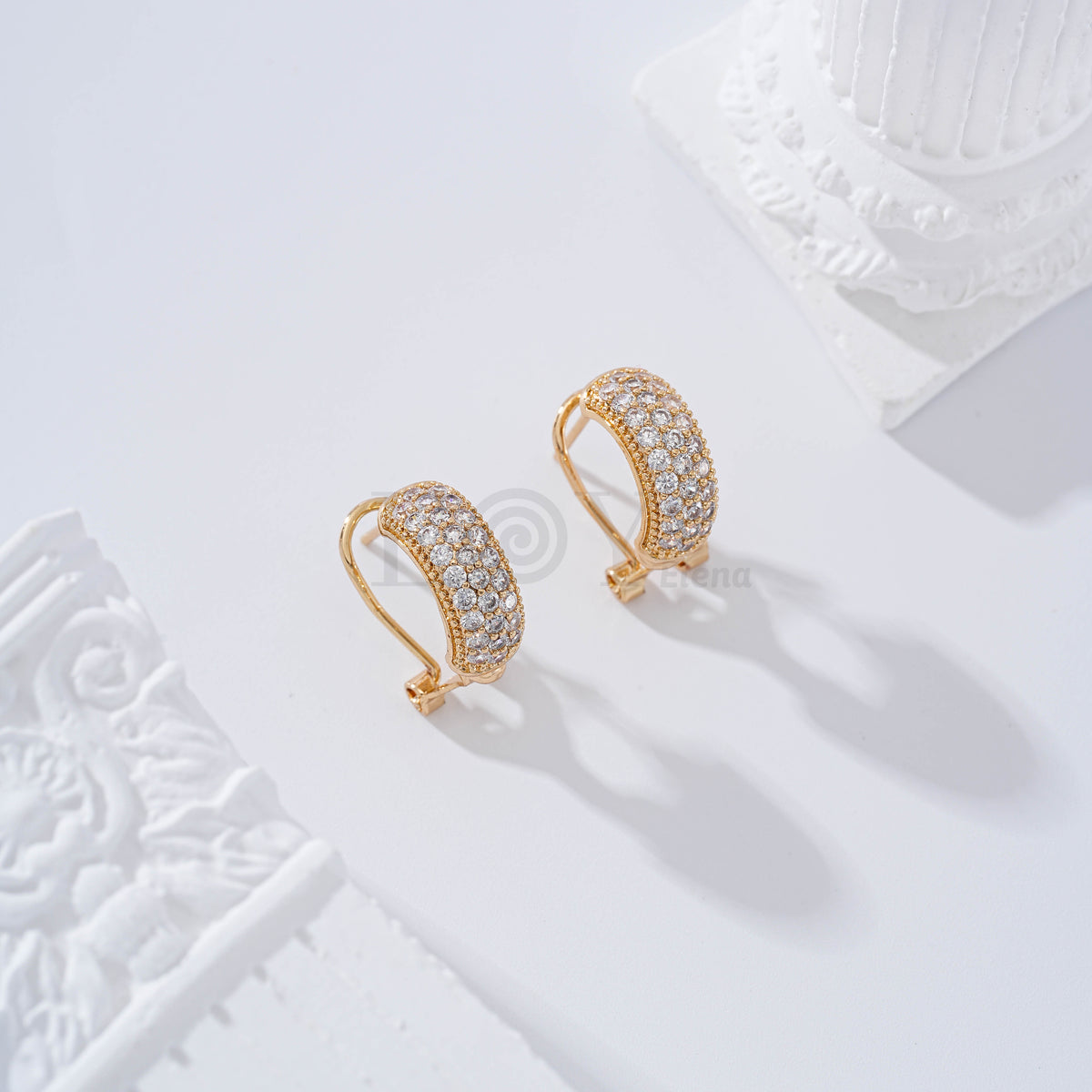 Pendientes con piedras cierre omega gold-filled