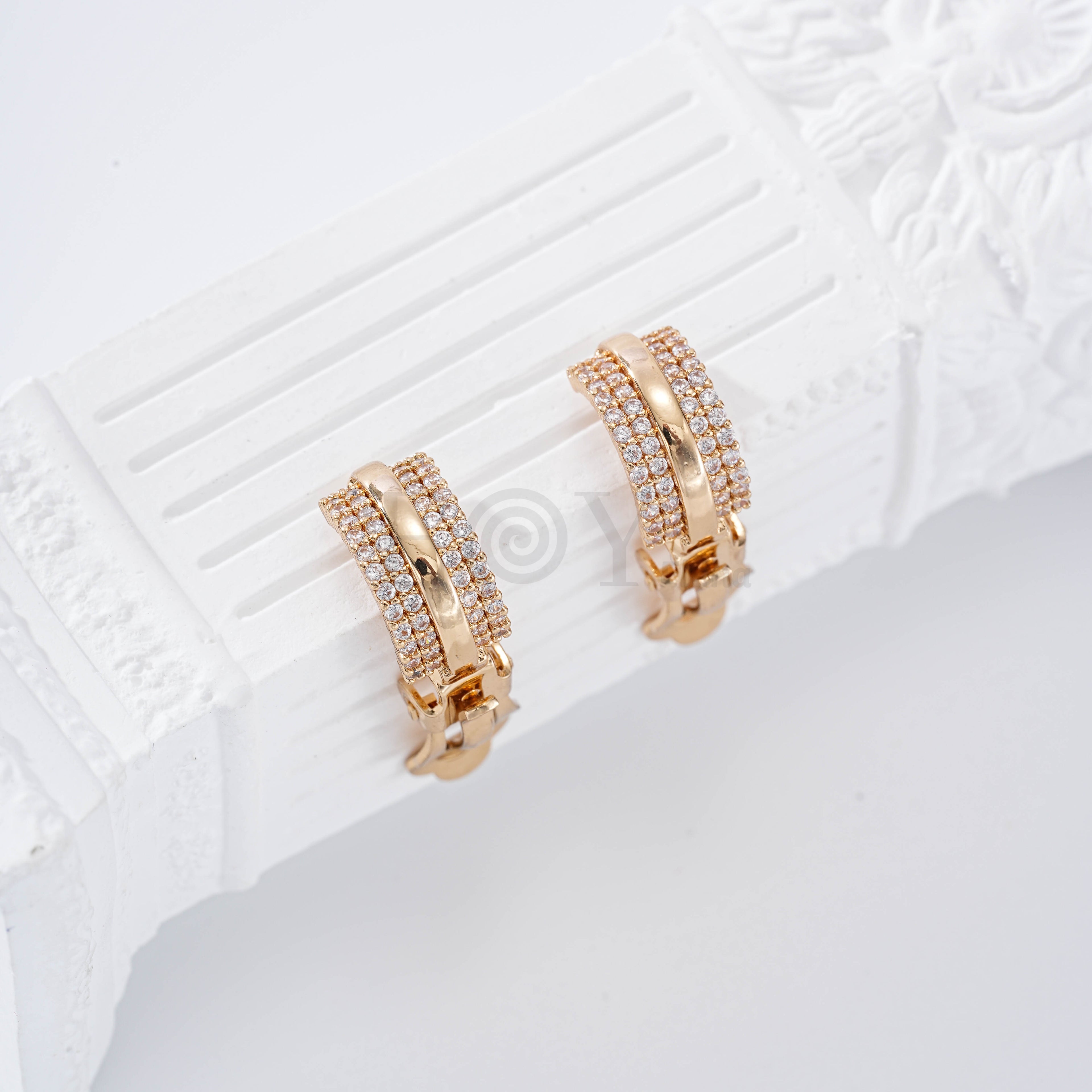Pendientes con circonitas pinza gold-filled