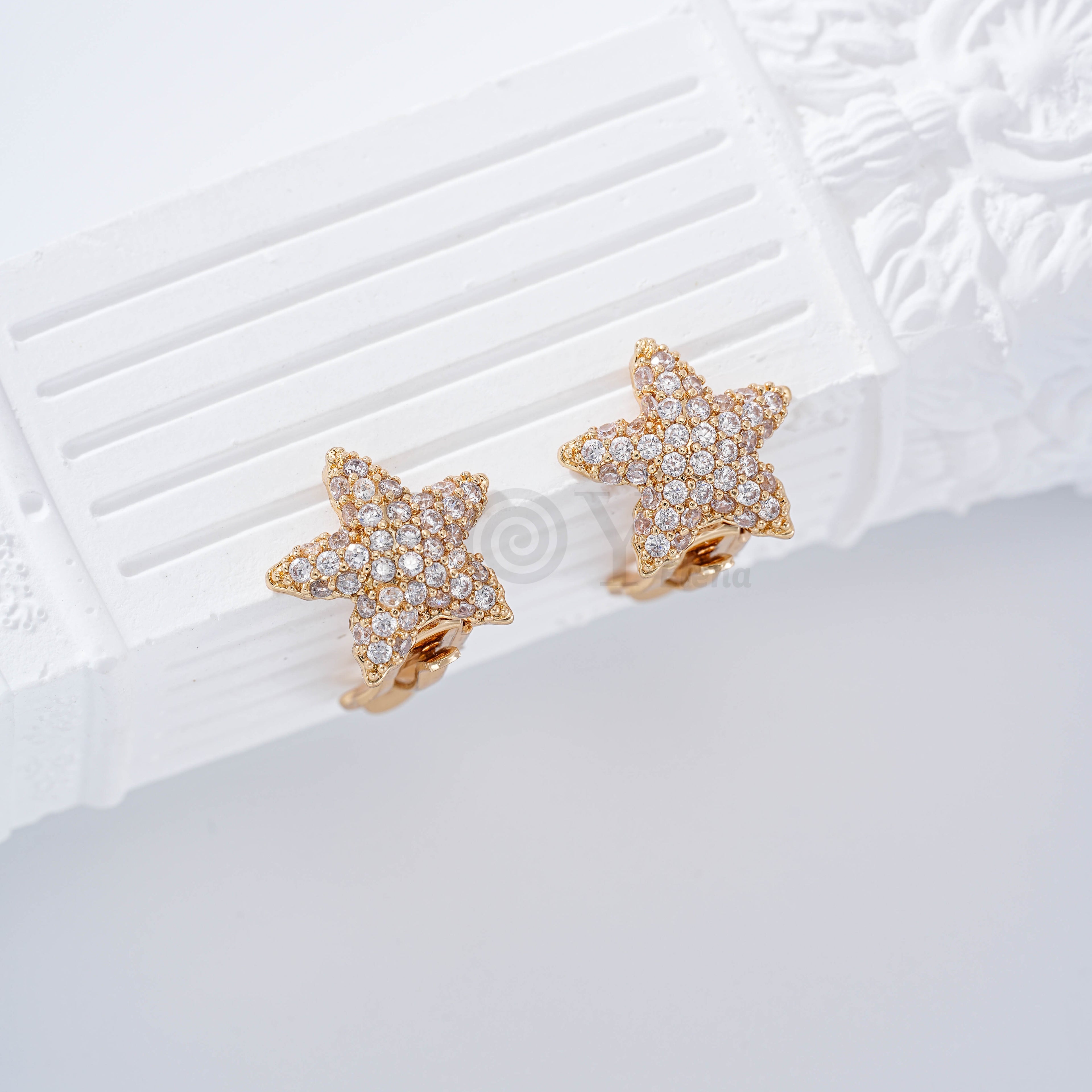 Pendientes estrella con circonitas pinza gold-filled