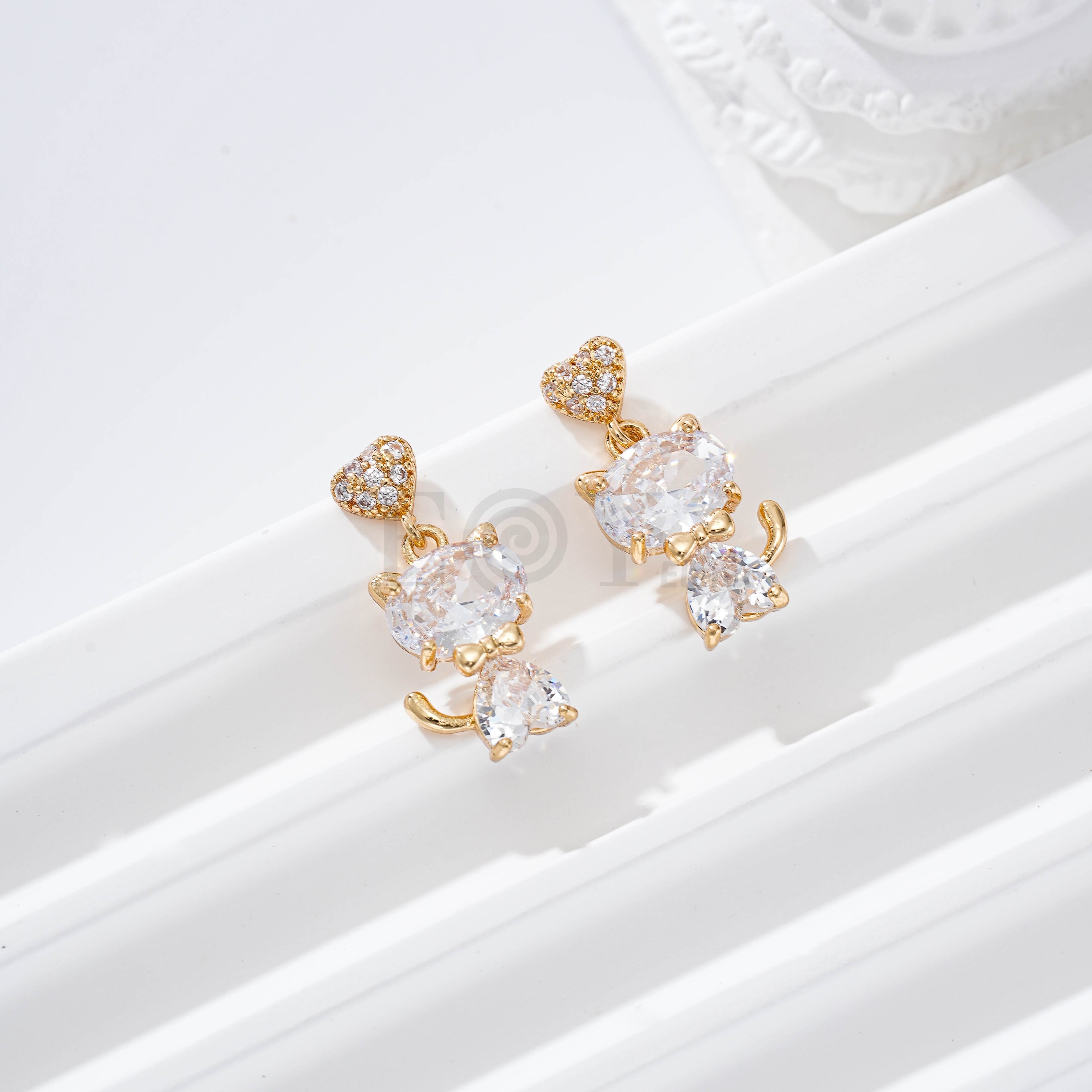 Pendientes corazón y gato gold-filled