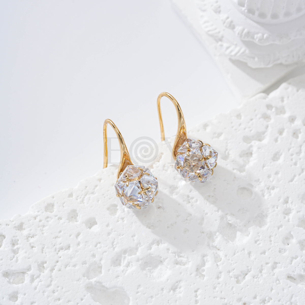 Pendiente con circonita gold-filled