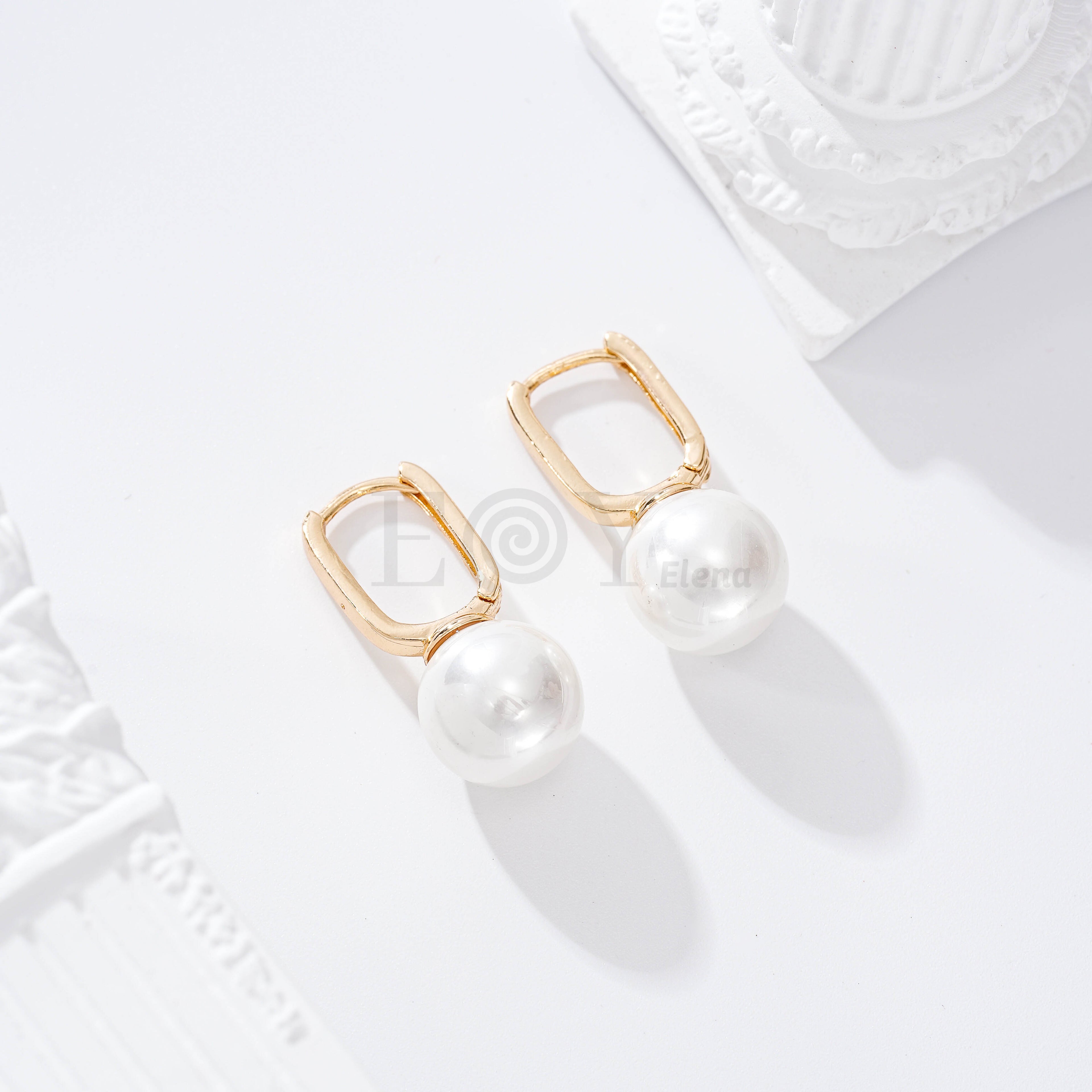 Pendientes de aro cuadrado con perla gold-filled