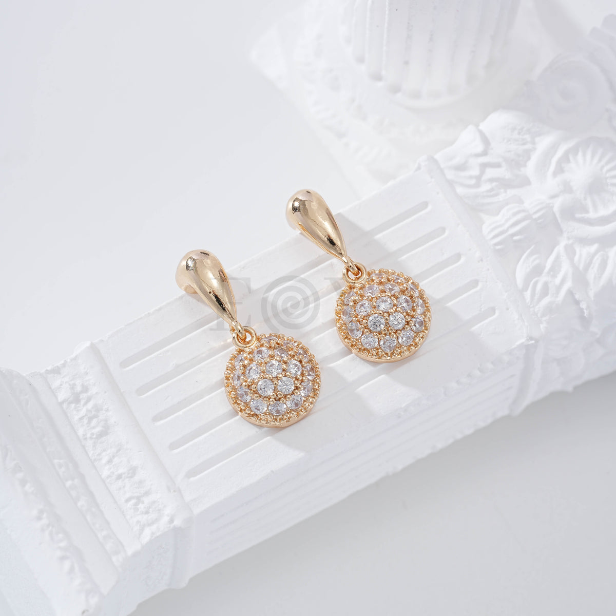 Pendientes lágrima y circonita gold-filled