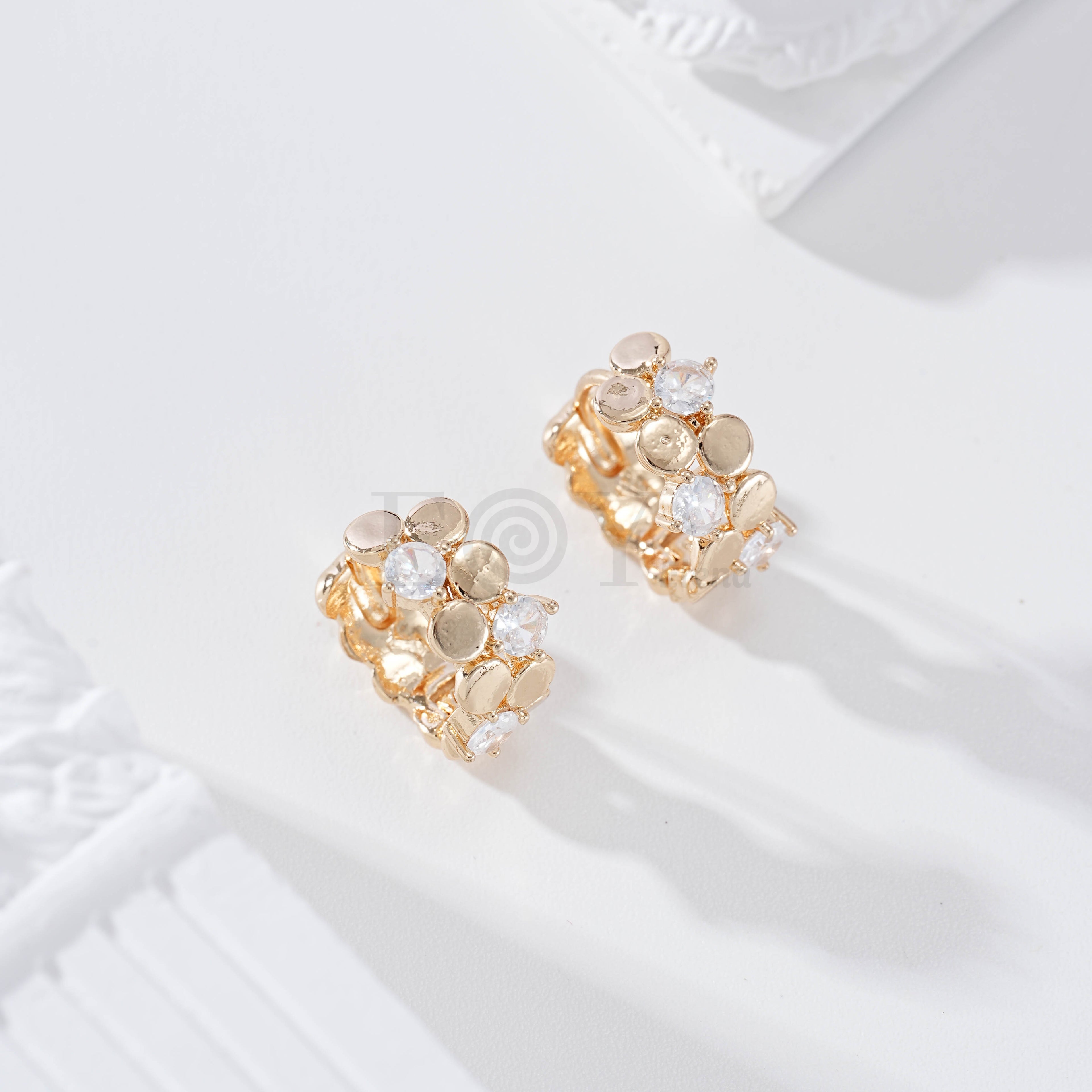Aro con circonitas gold-filled