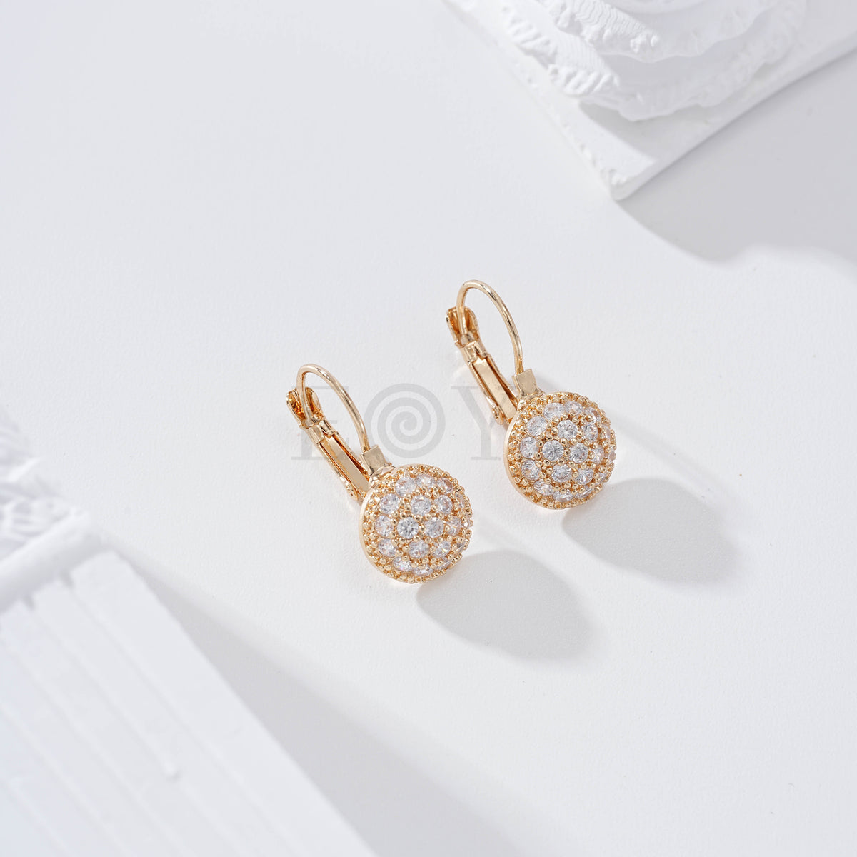 Aro con circonita gold-filled