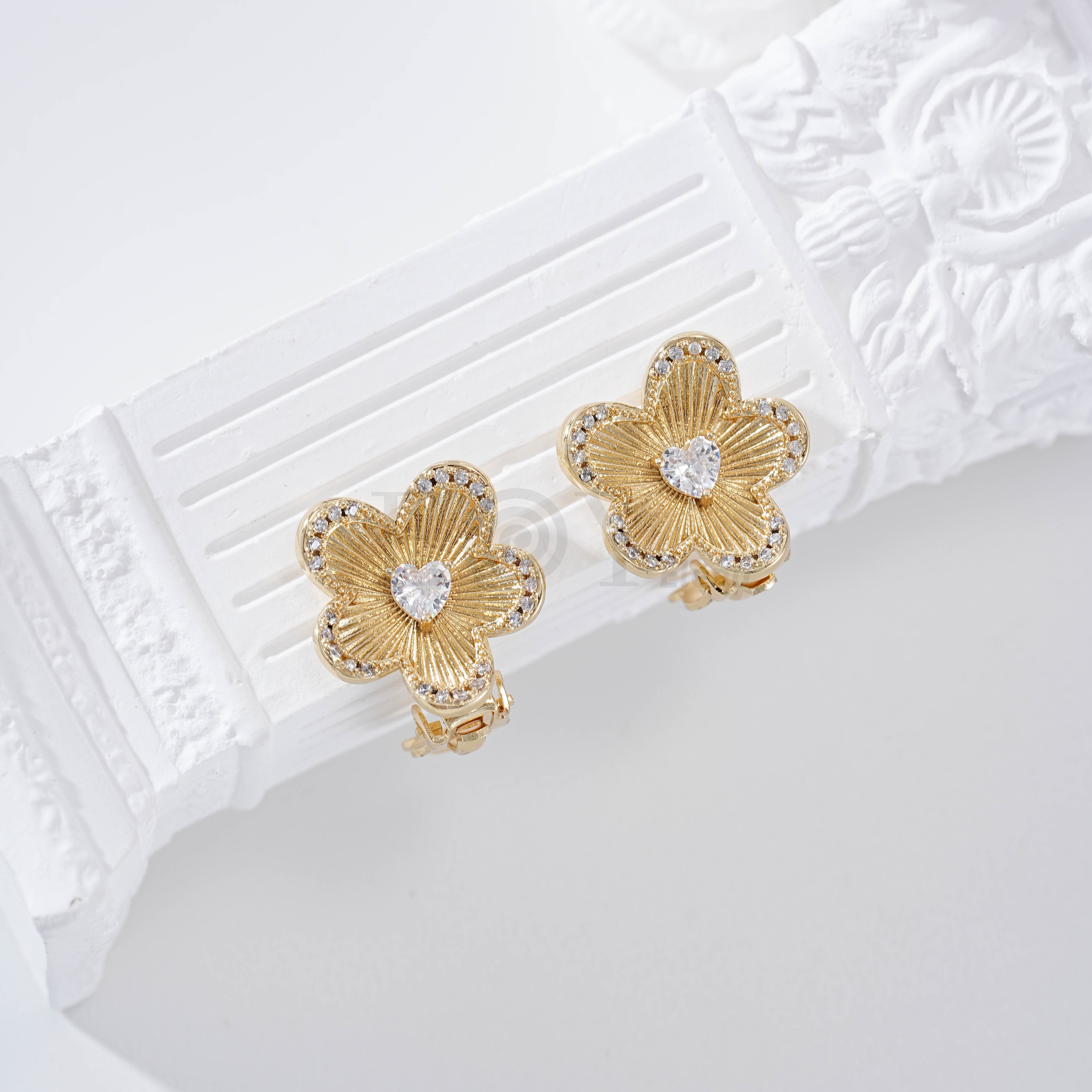 Pendientes flor pinza goldfield
