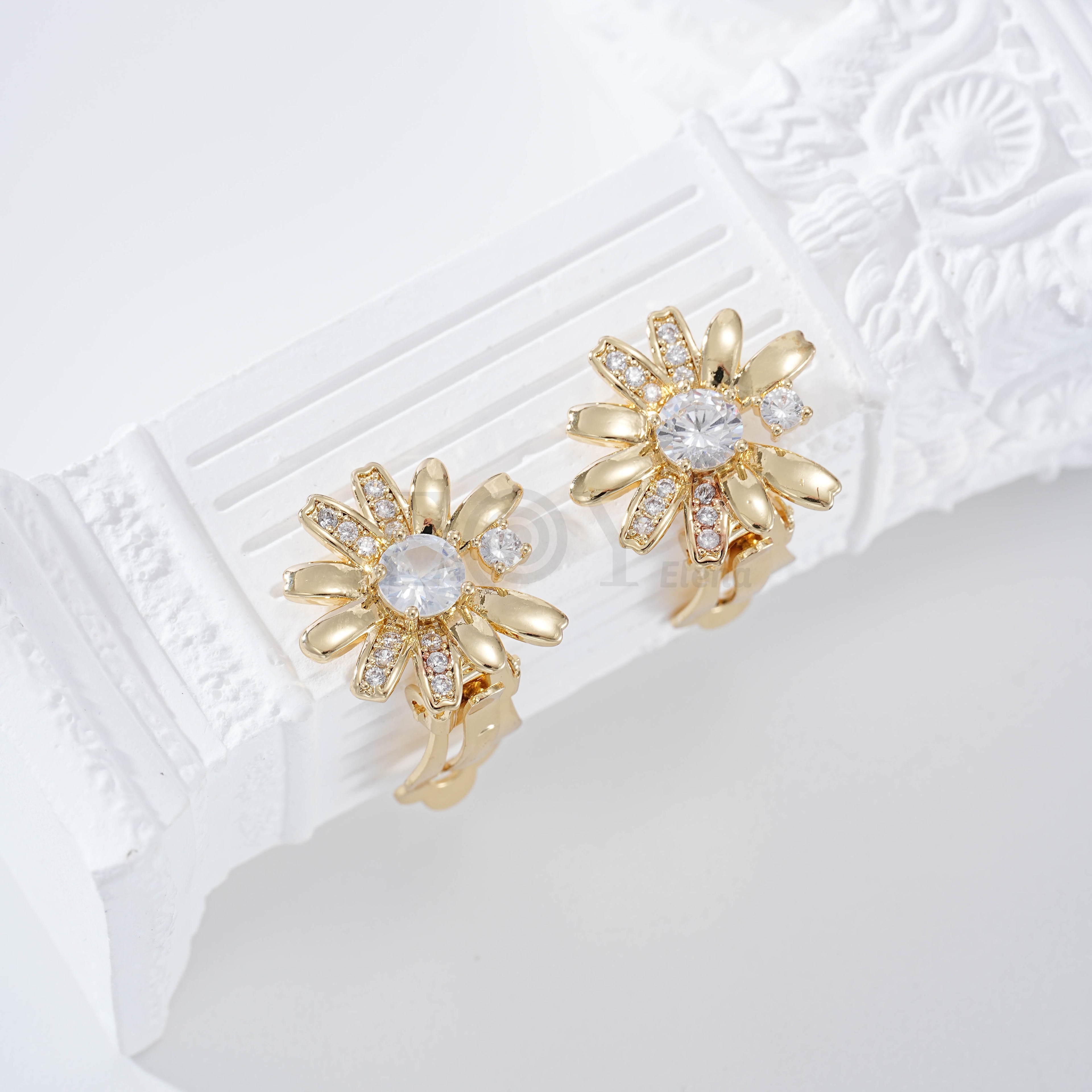 Pendiente flor pinza goldfield
