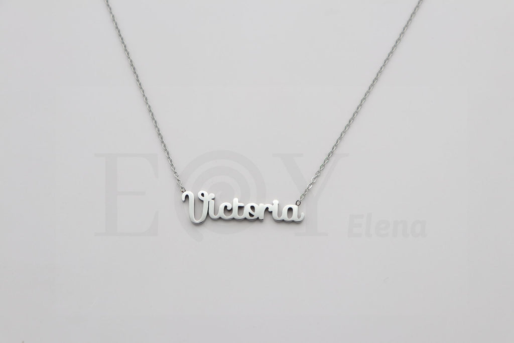 Collar de nombre "Victoria"