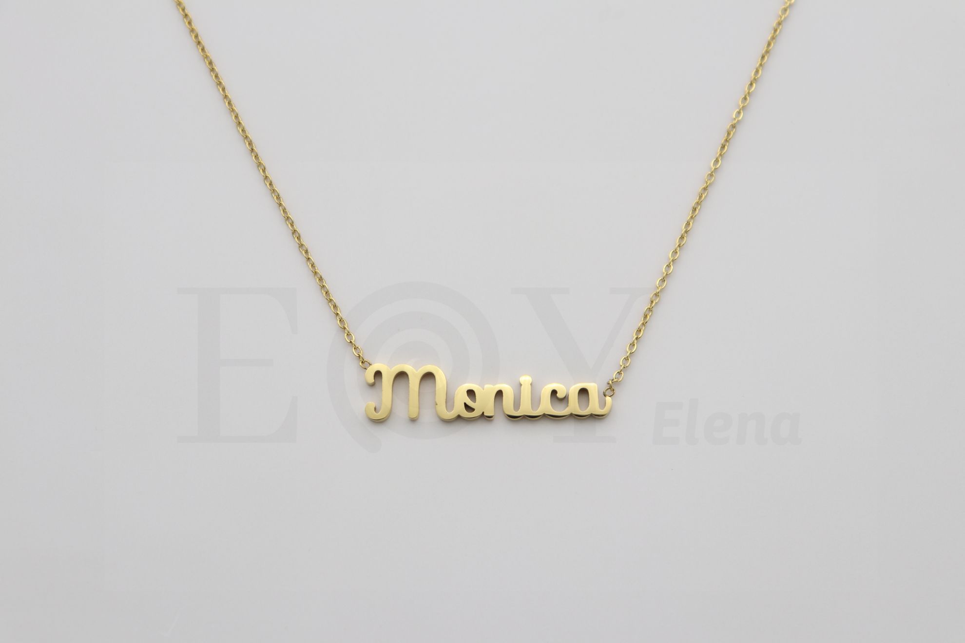 Collar de nombre "Monica"