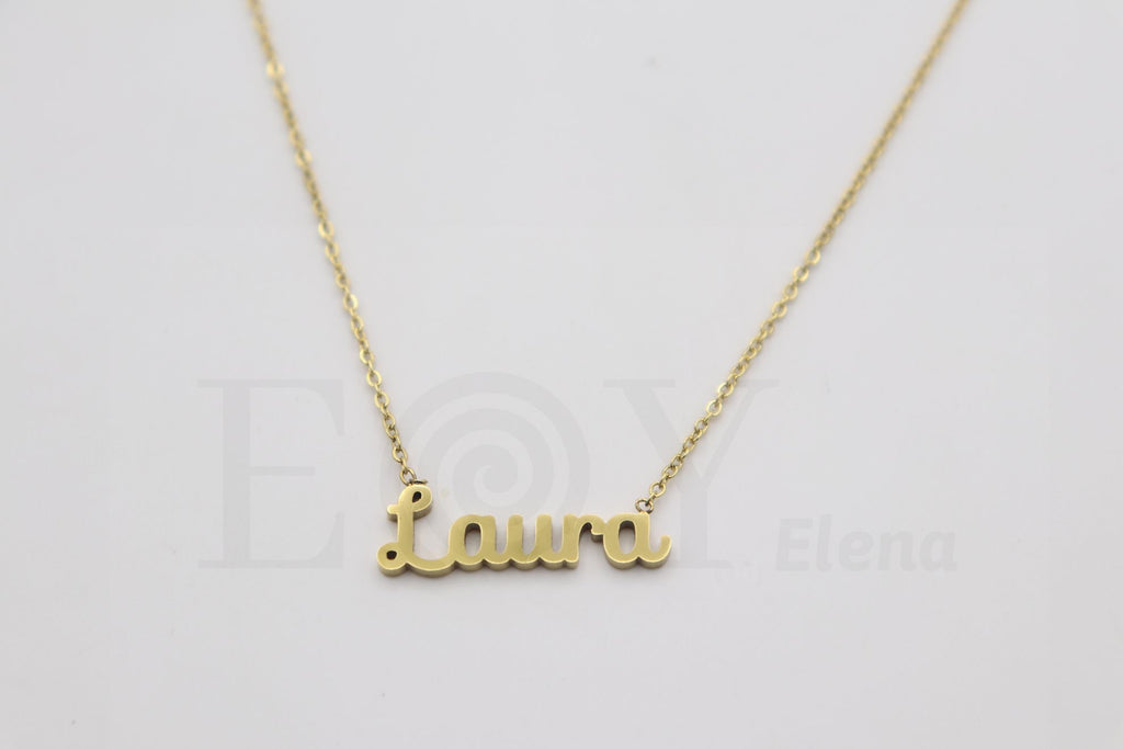 Collar de nombre "Laura"