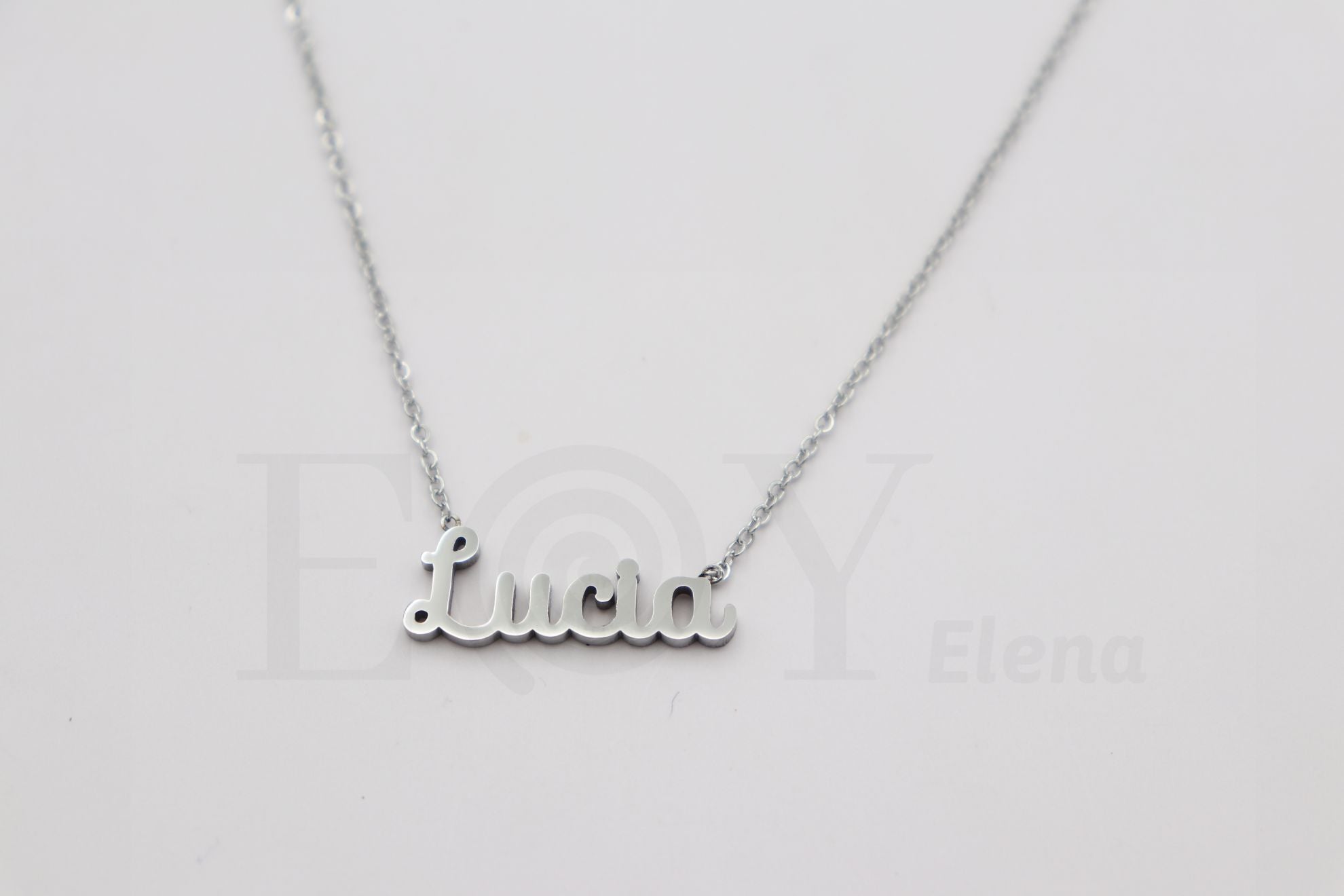 Collar de nombre "Lucia"