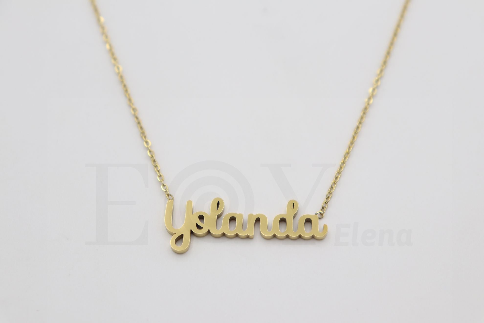 Collar de nombre "Yolanda"