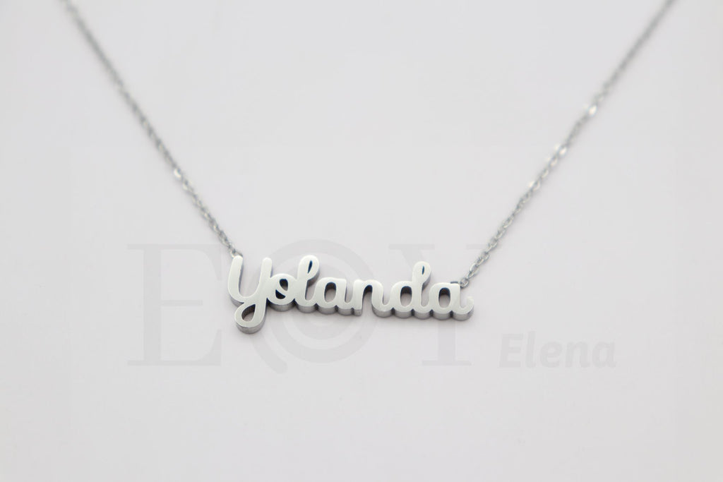 Collar de nombre "Yolanda"