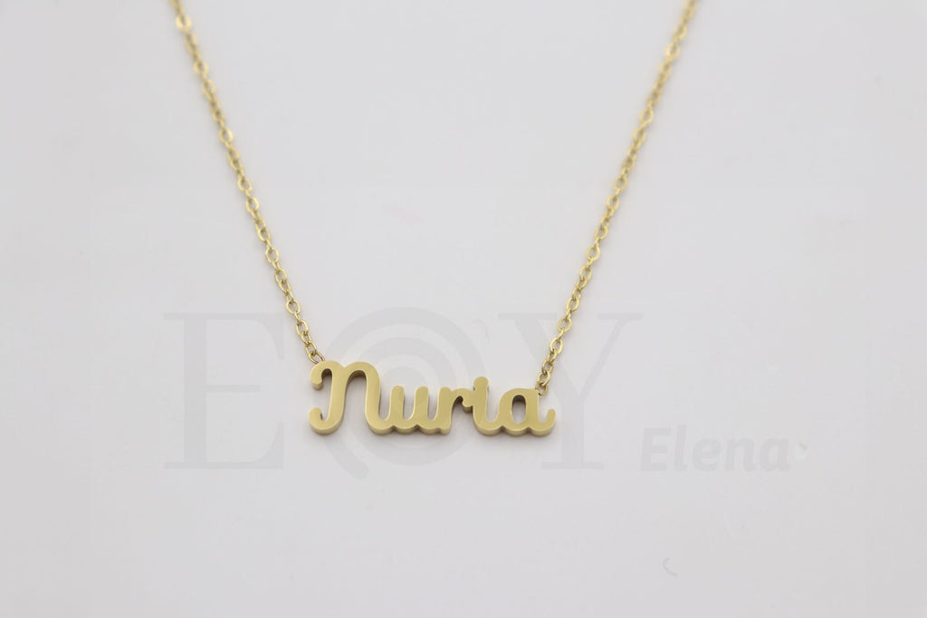 Collar de nombre "Nuria"