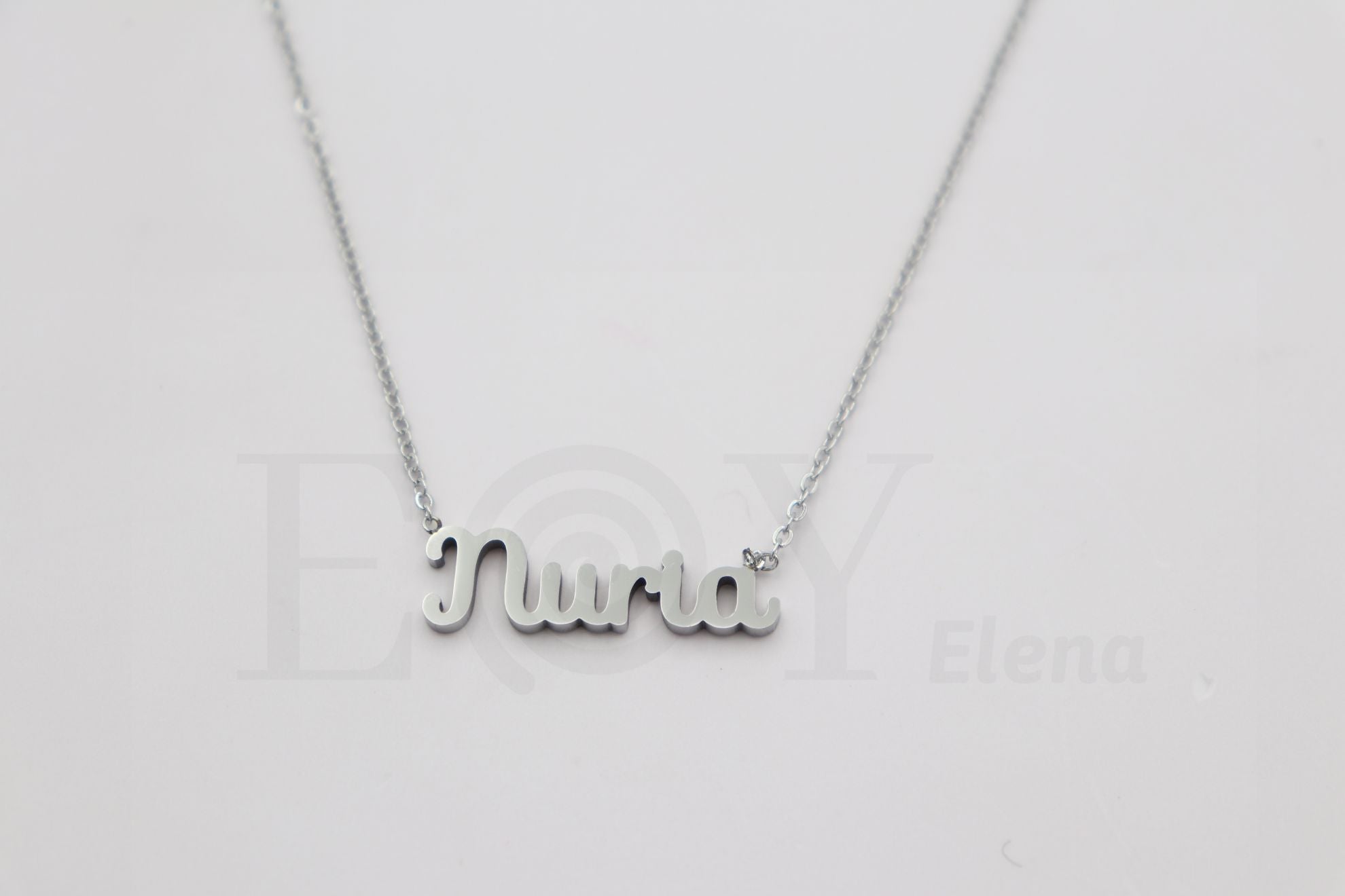 Collar de nombre "Nuria"