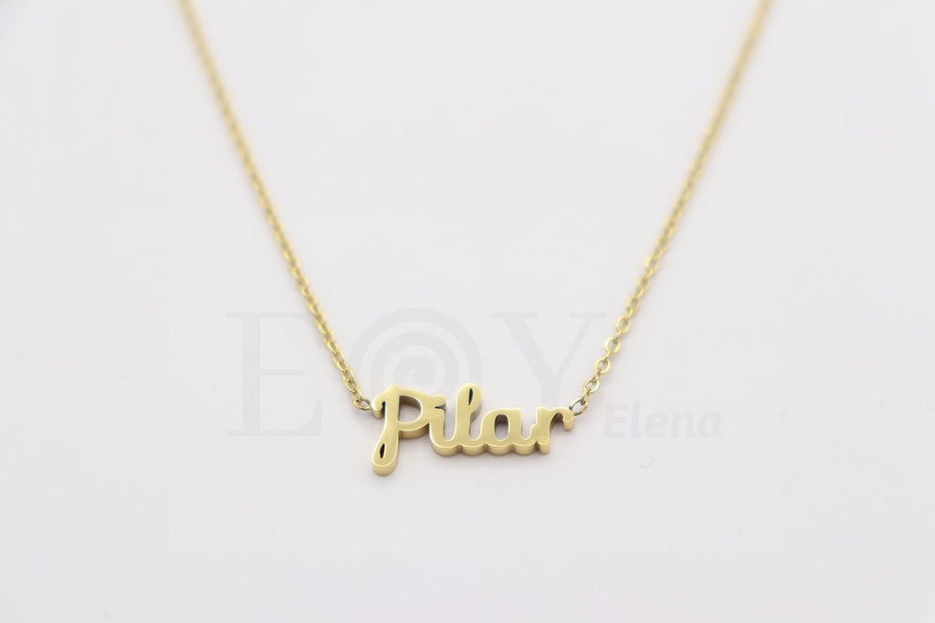 Collar de nombre "Pilar"