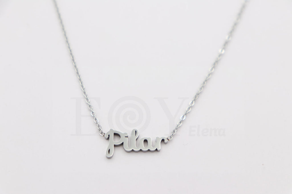 Collar de nombre "Pilar"