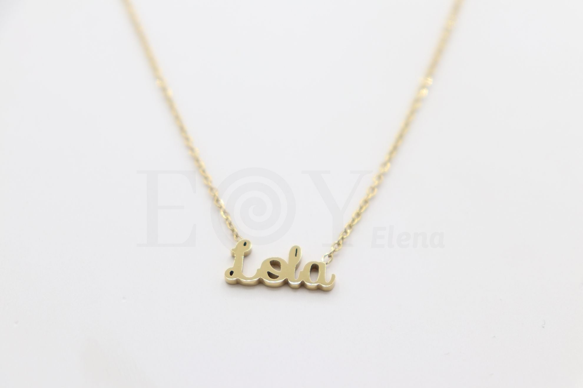 Collar de nombre "Lola"