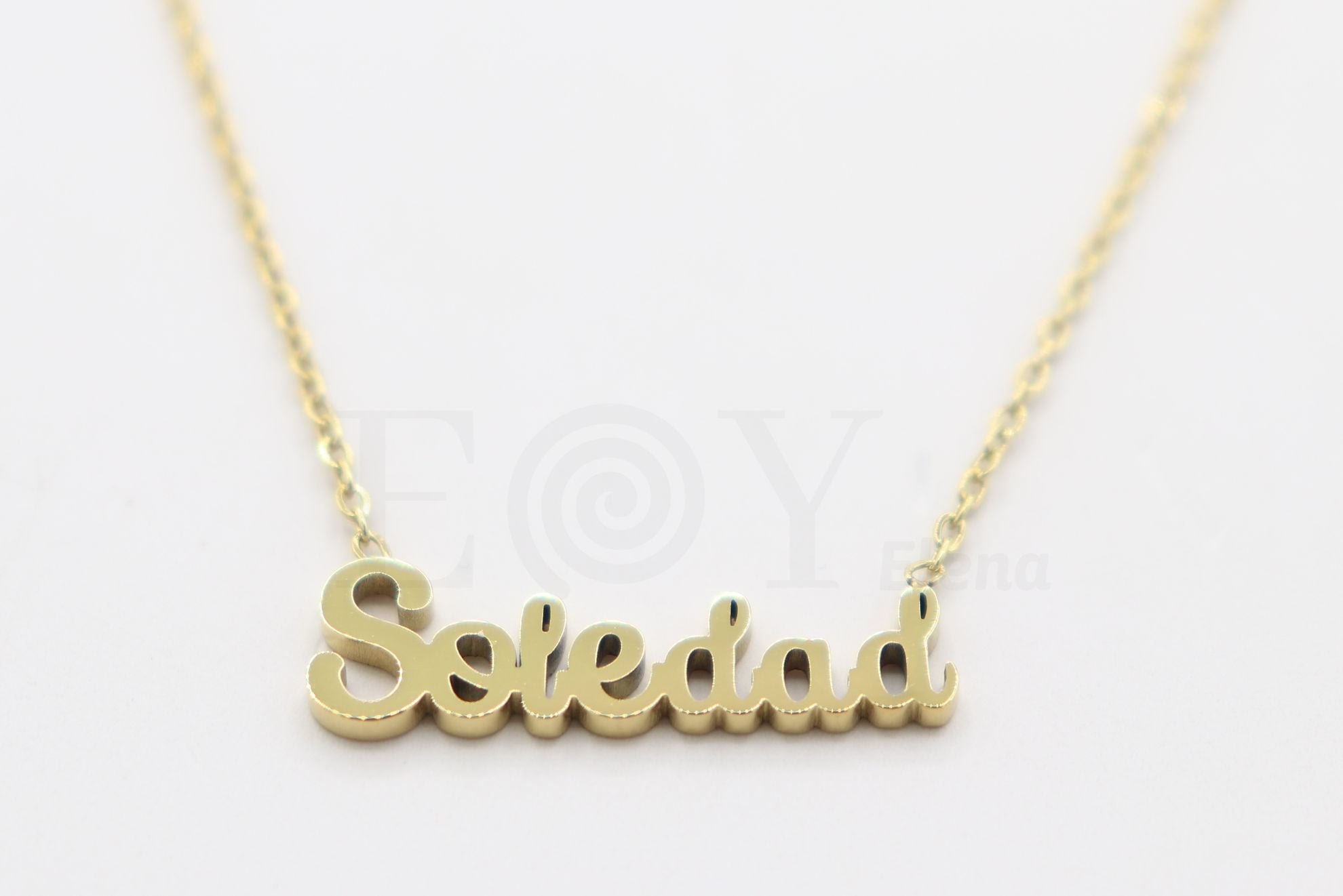 Collar de nombre "Soledad"