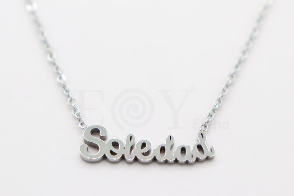 Collar de nombre "Soledad"