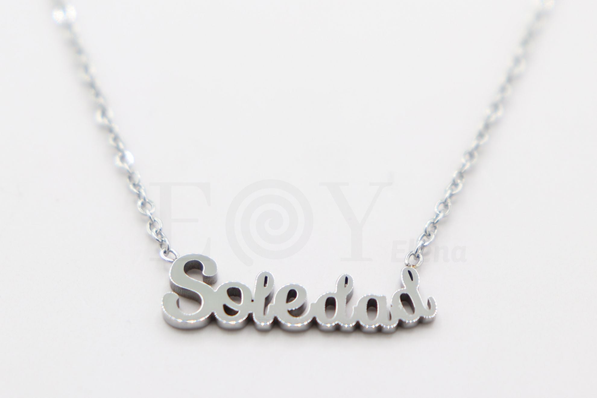 Collar de nombre "Soledad"