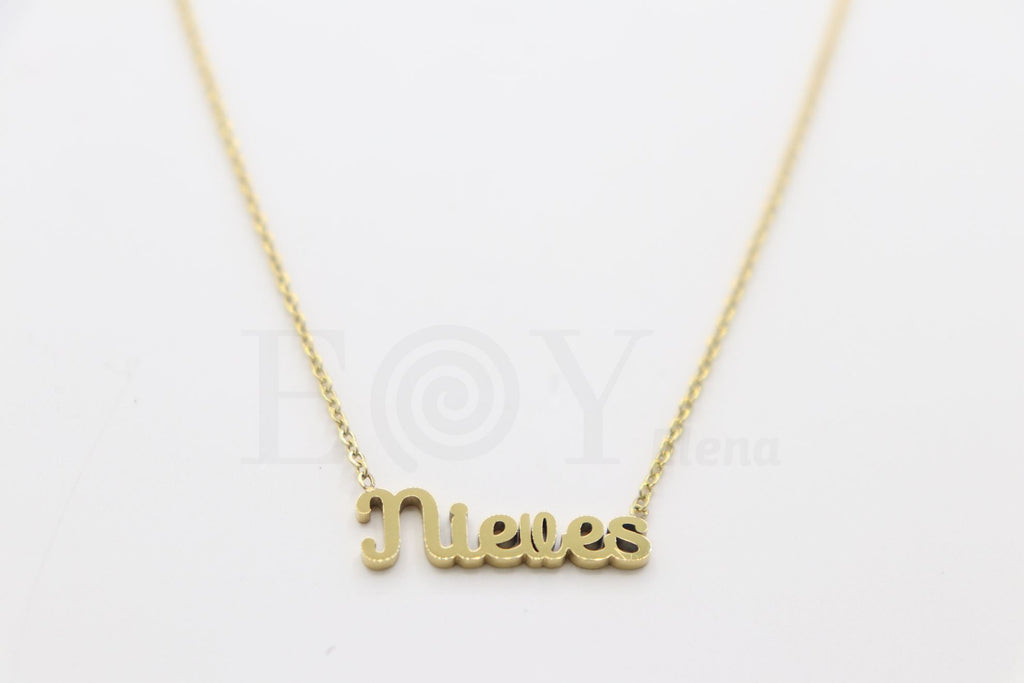 Collar de nombre "Nieves"