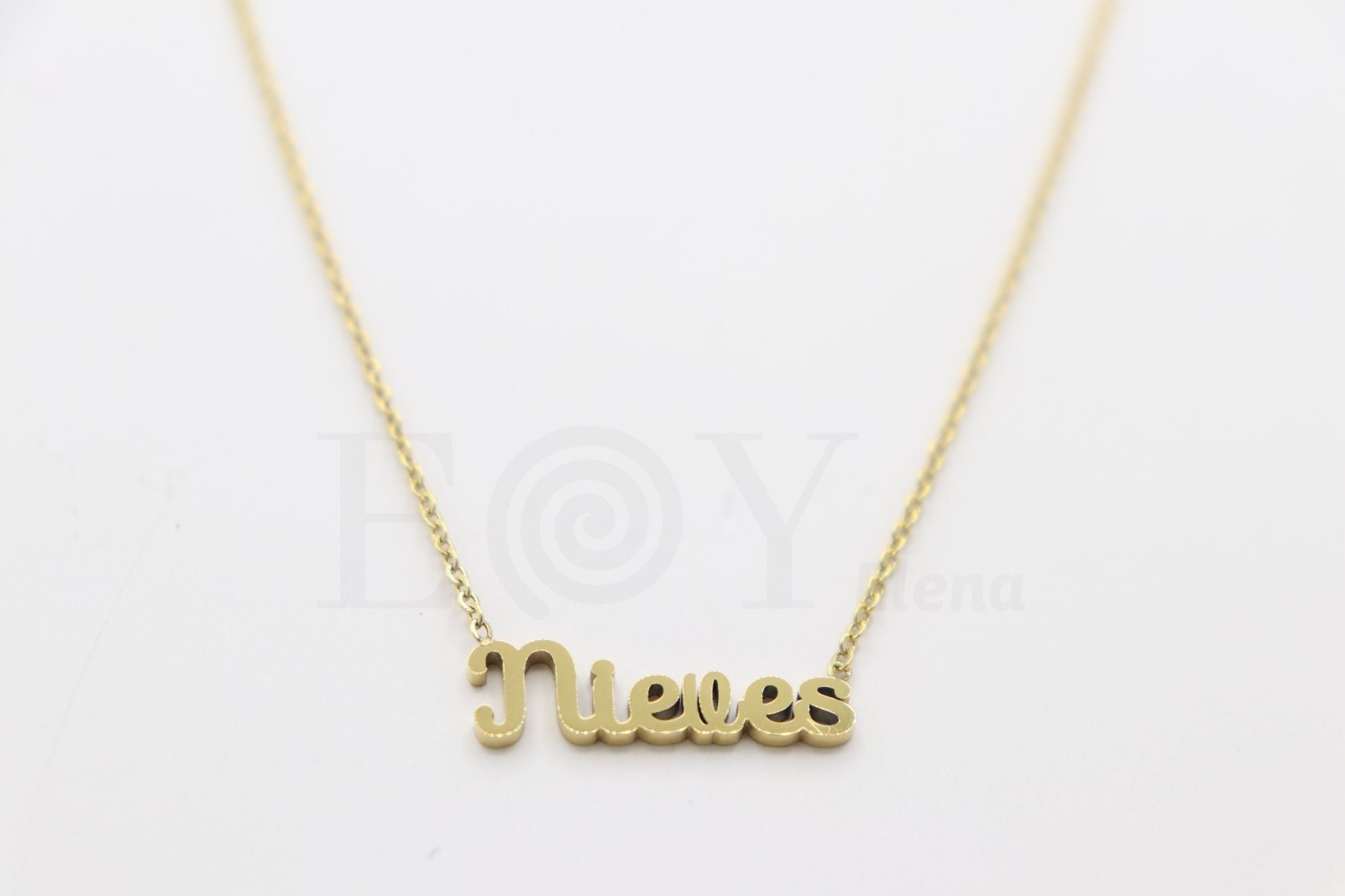 Collar de nombre "Nieves"