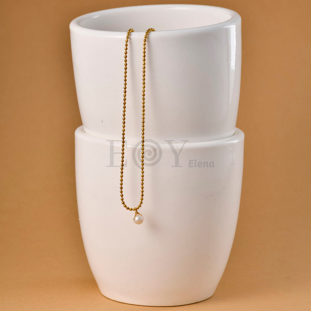 Collar con Perla Colgante de Acero