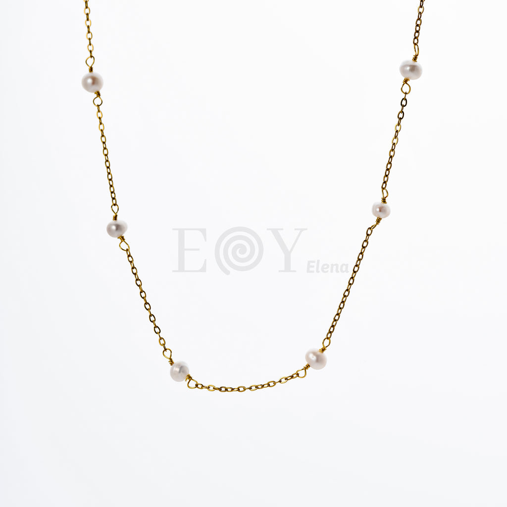 Collar con perlas