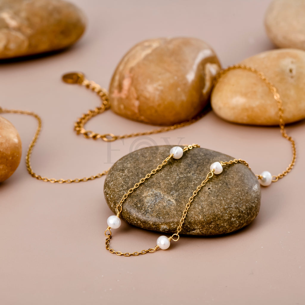 Collar con perlas