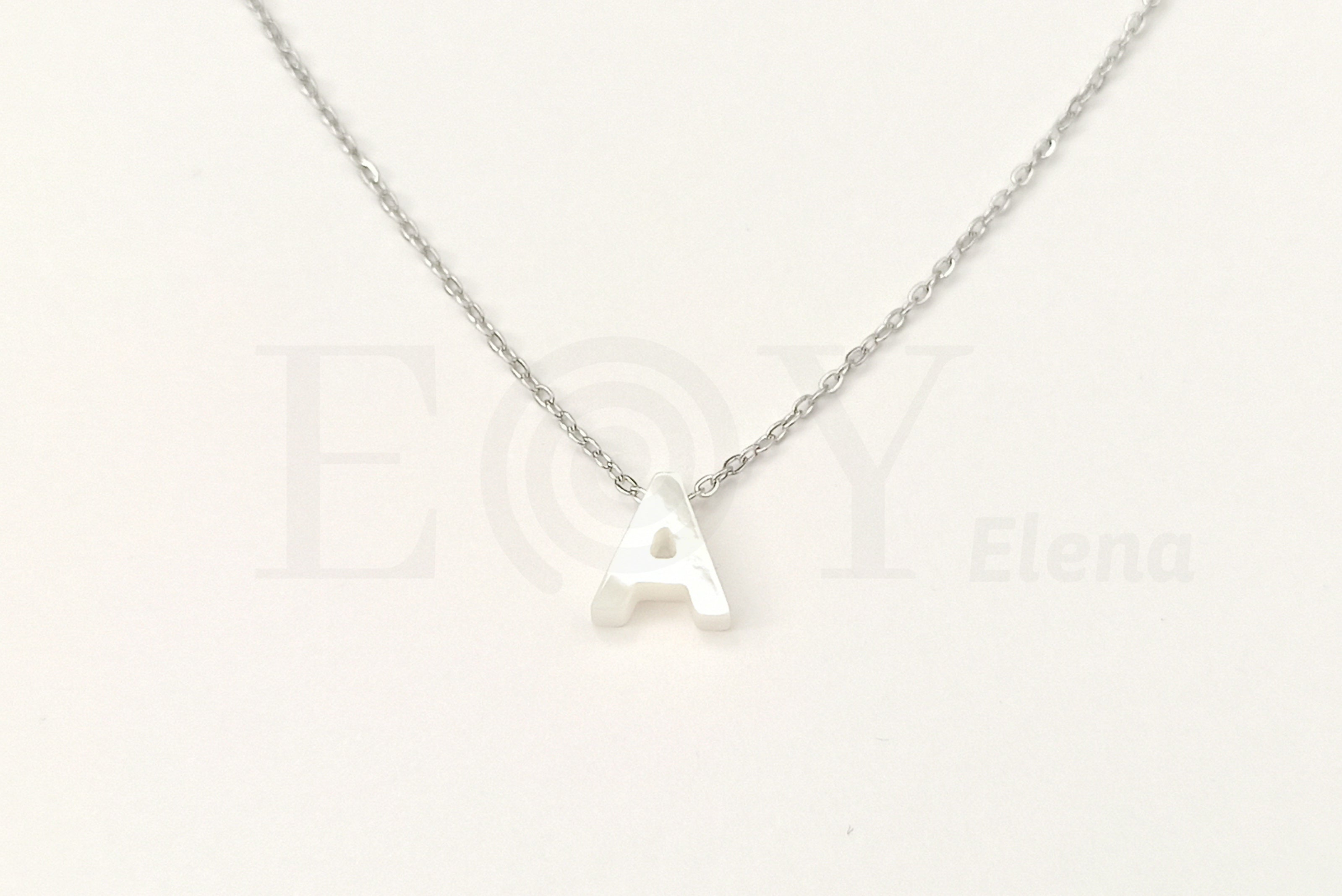 字母“A”珍珠母项链