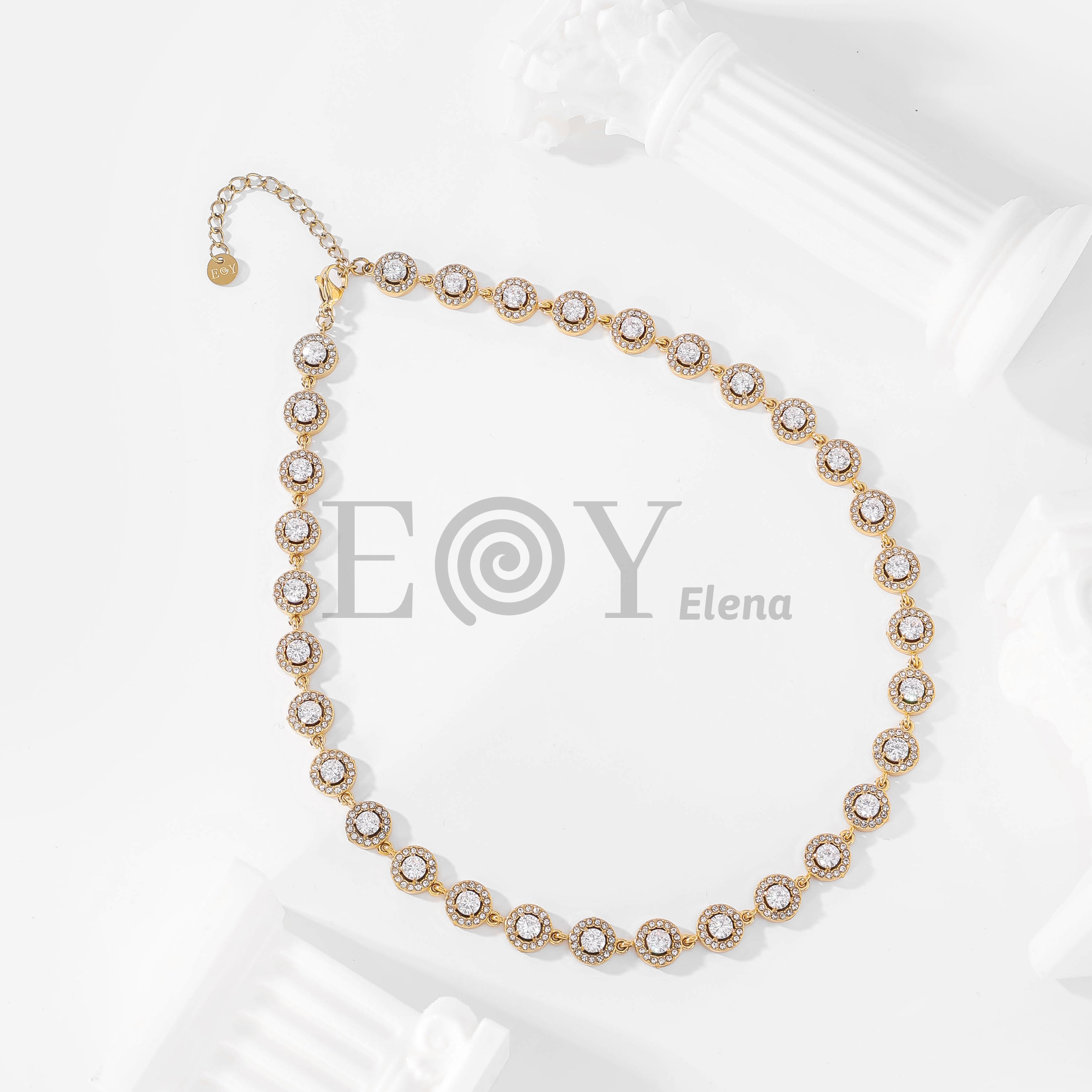 Collar de circonitas