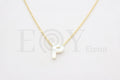 Collar de nácar letra "P"