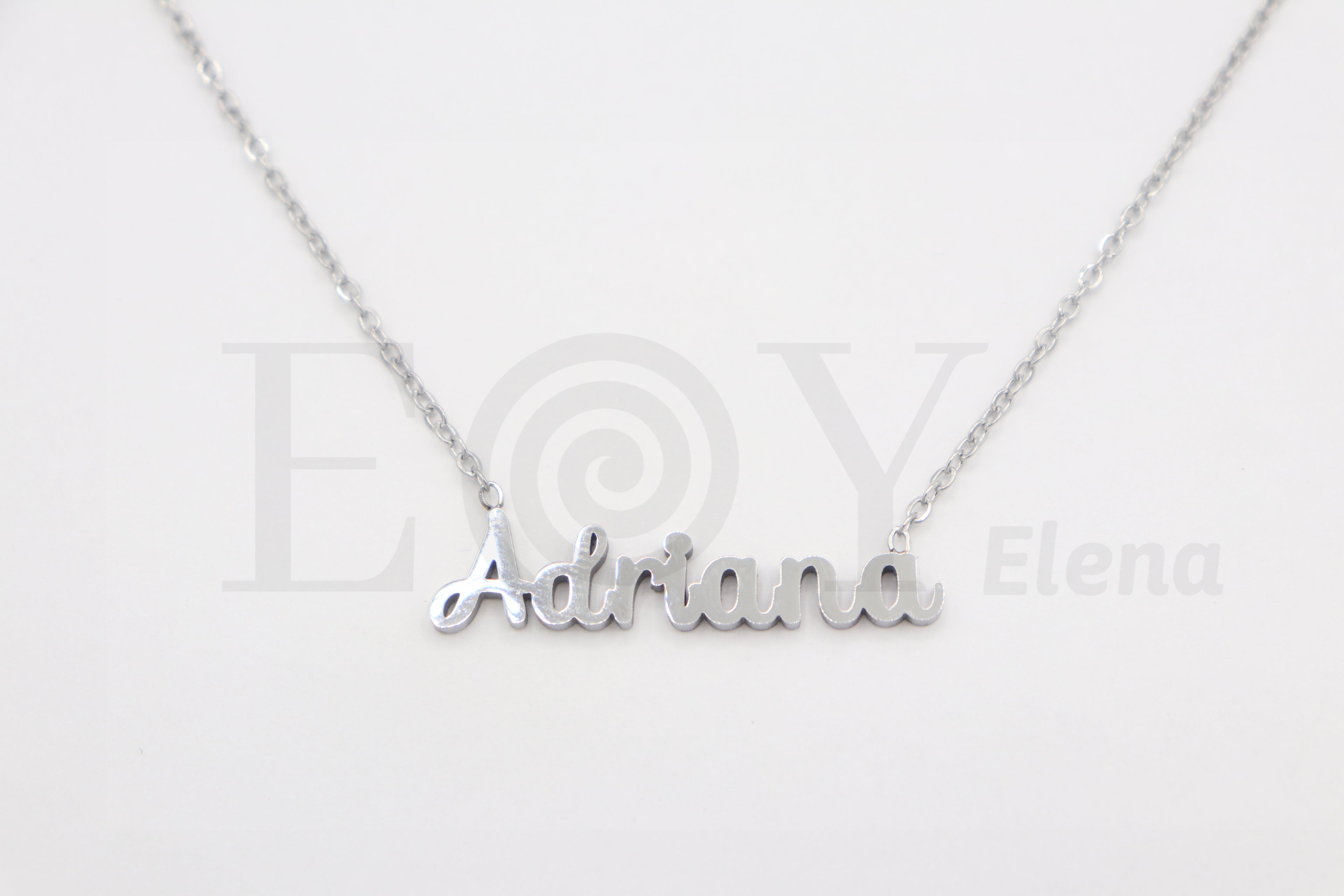 Collar de nombre "Adriana"