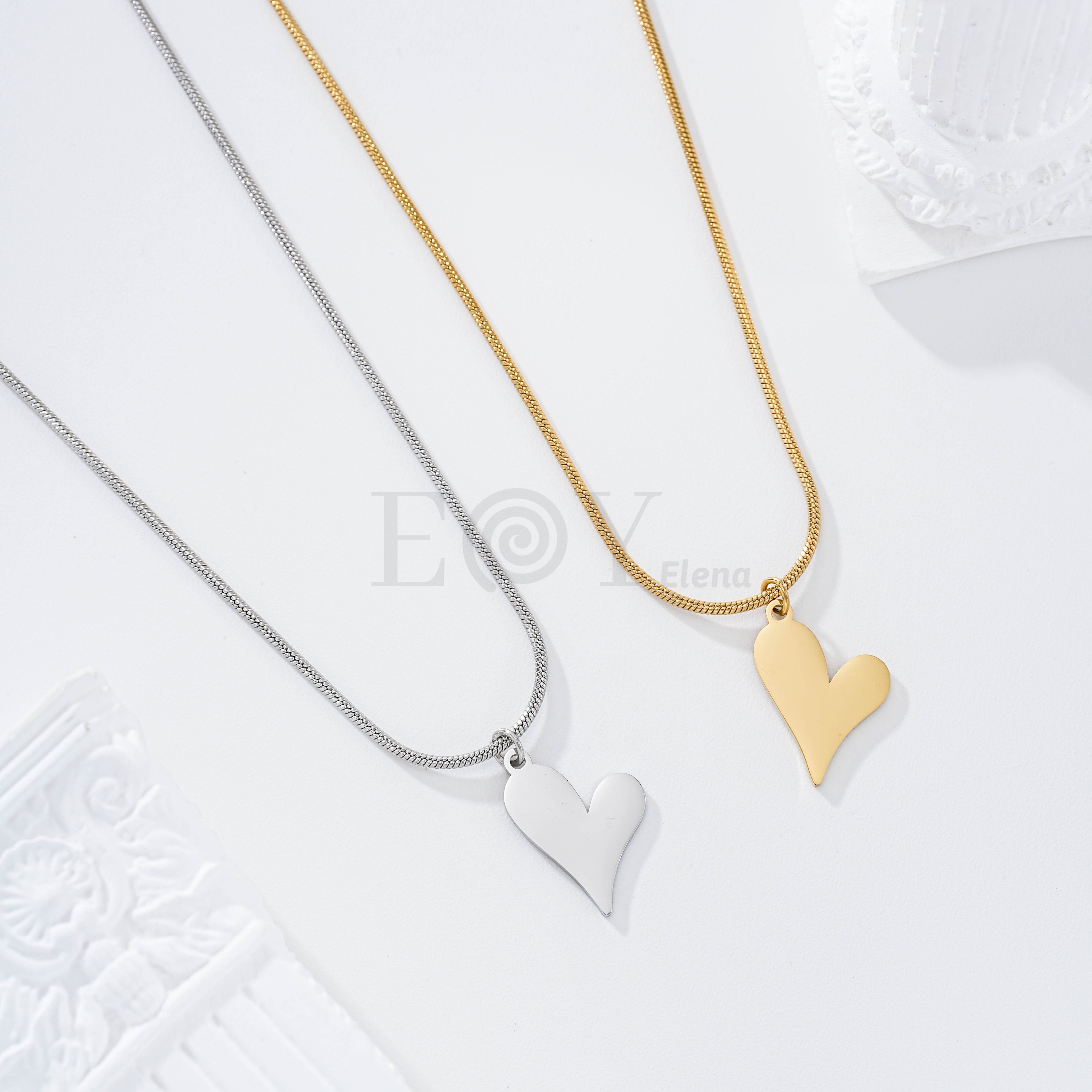 Collar con corazón acero