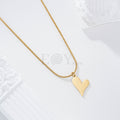 Collar con corazón acero