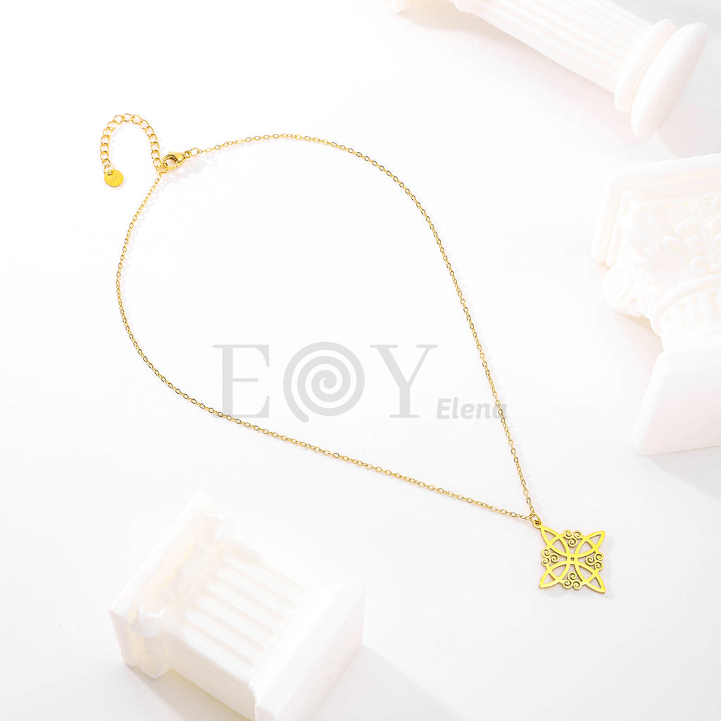 Collar nudo de bruja con detalles curvos