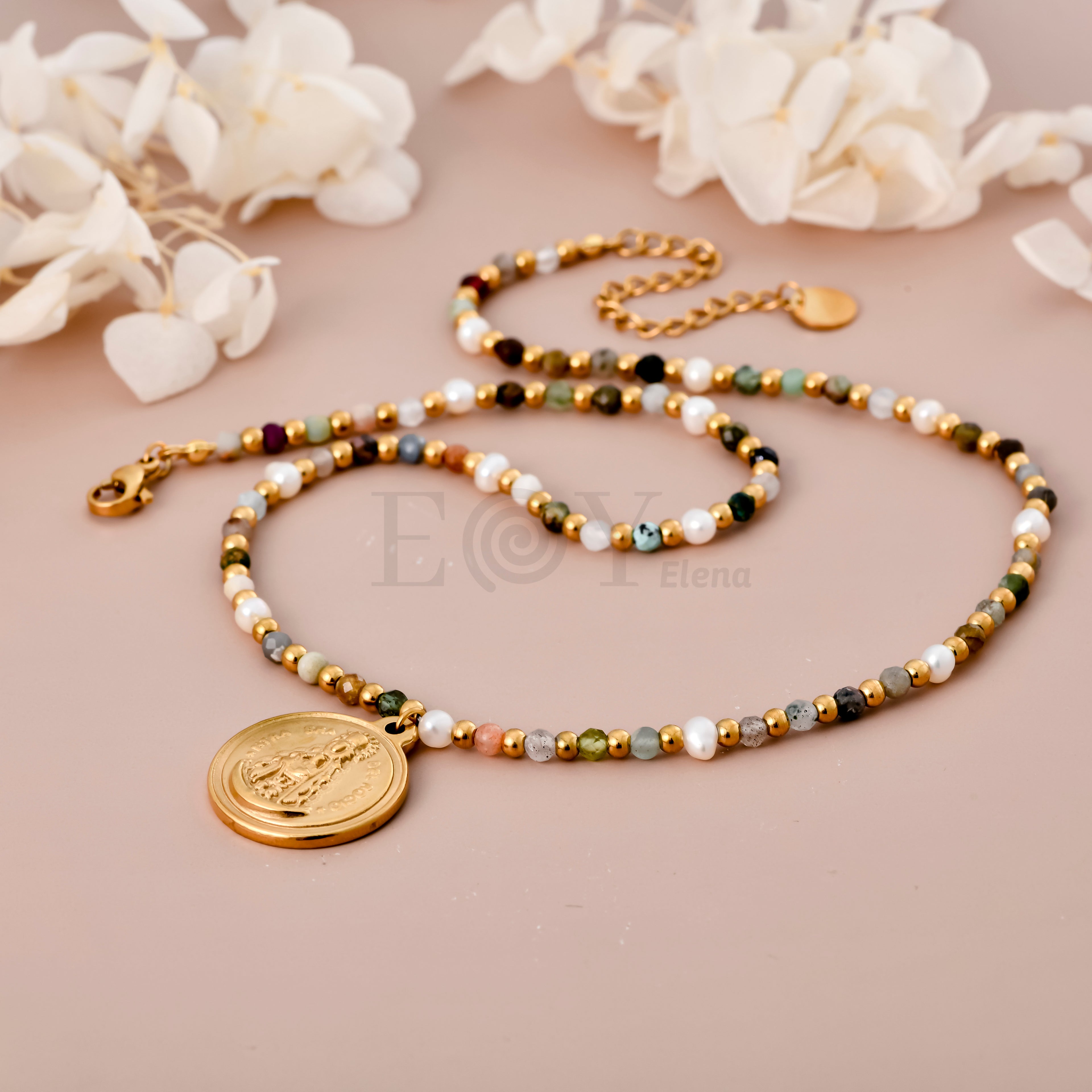 Collar Virgen del Rocío con cadena bolas