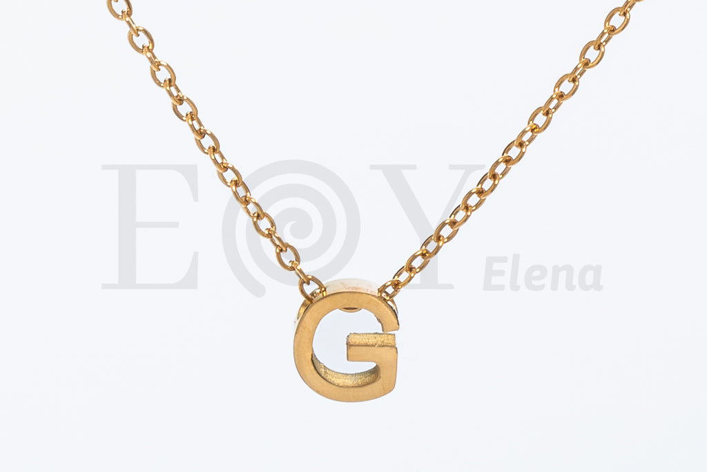 Collar de letra "G"