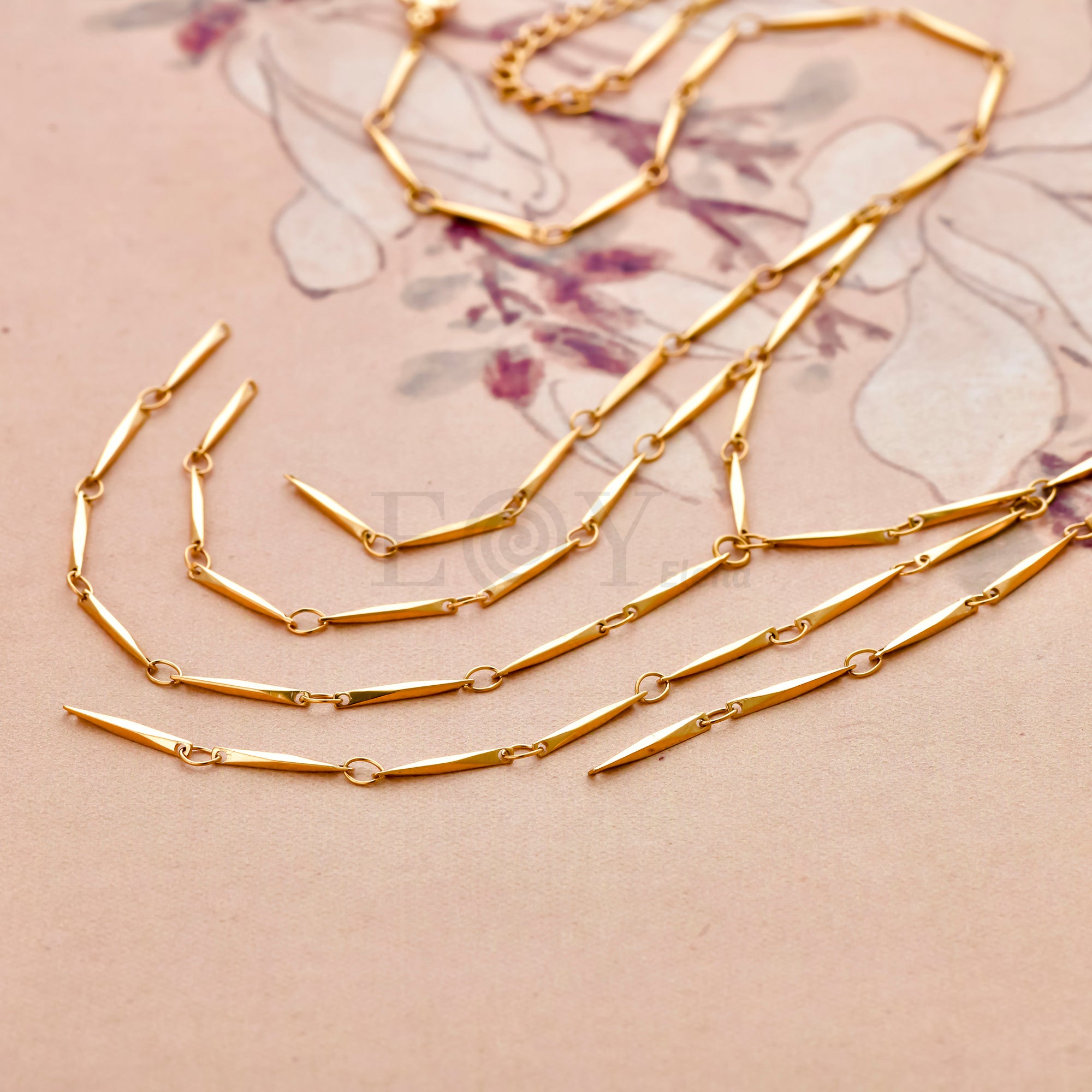 Collar cascada cinco cadenas