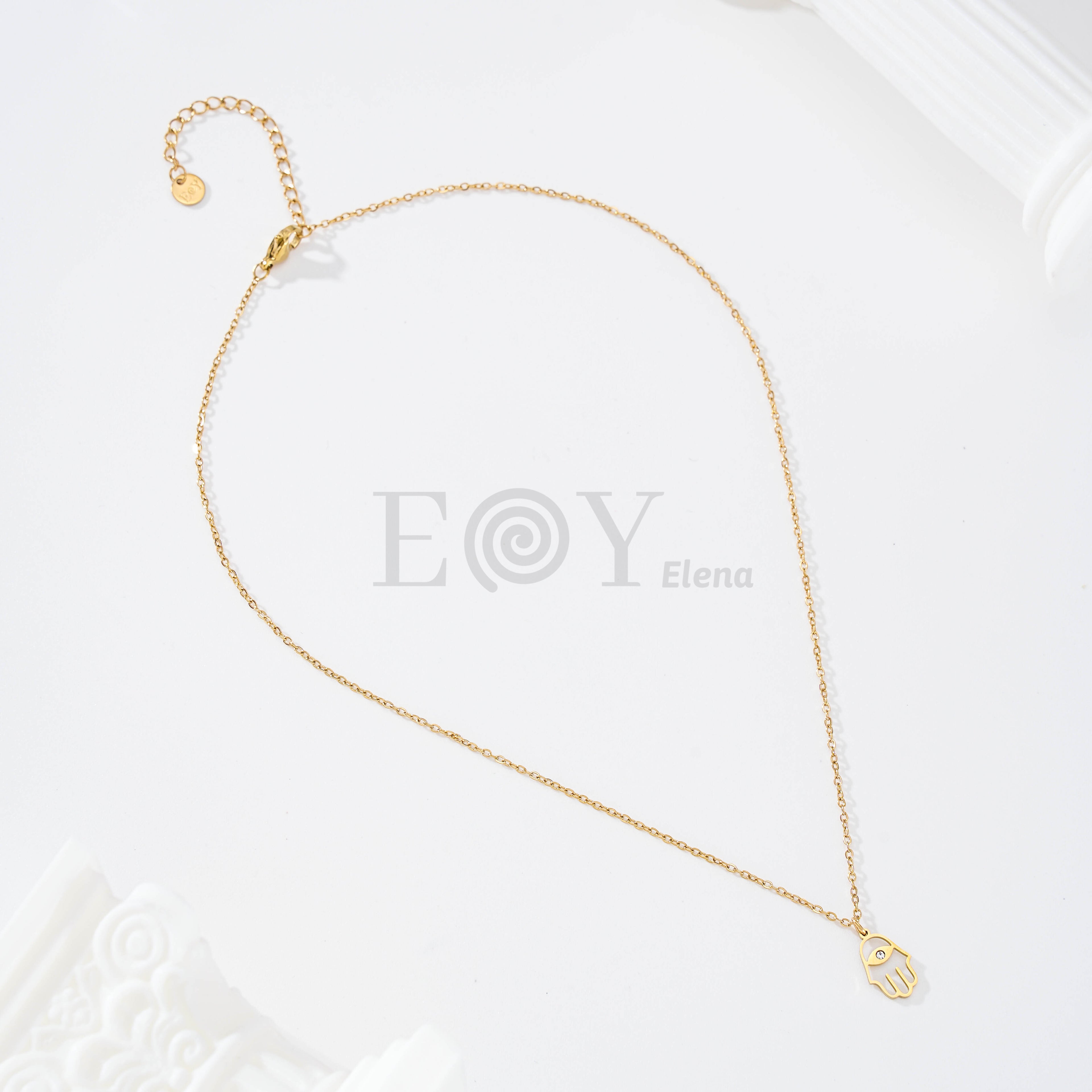 Collar mano de fátima con circonita
