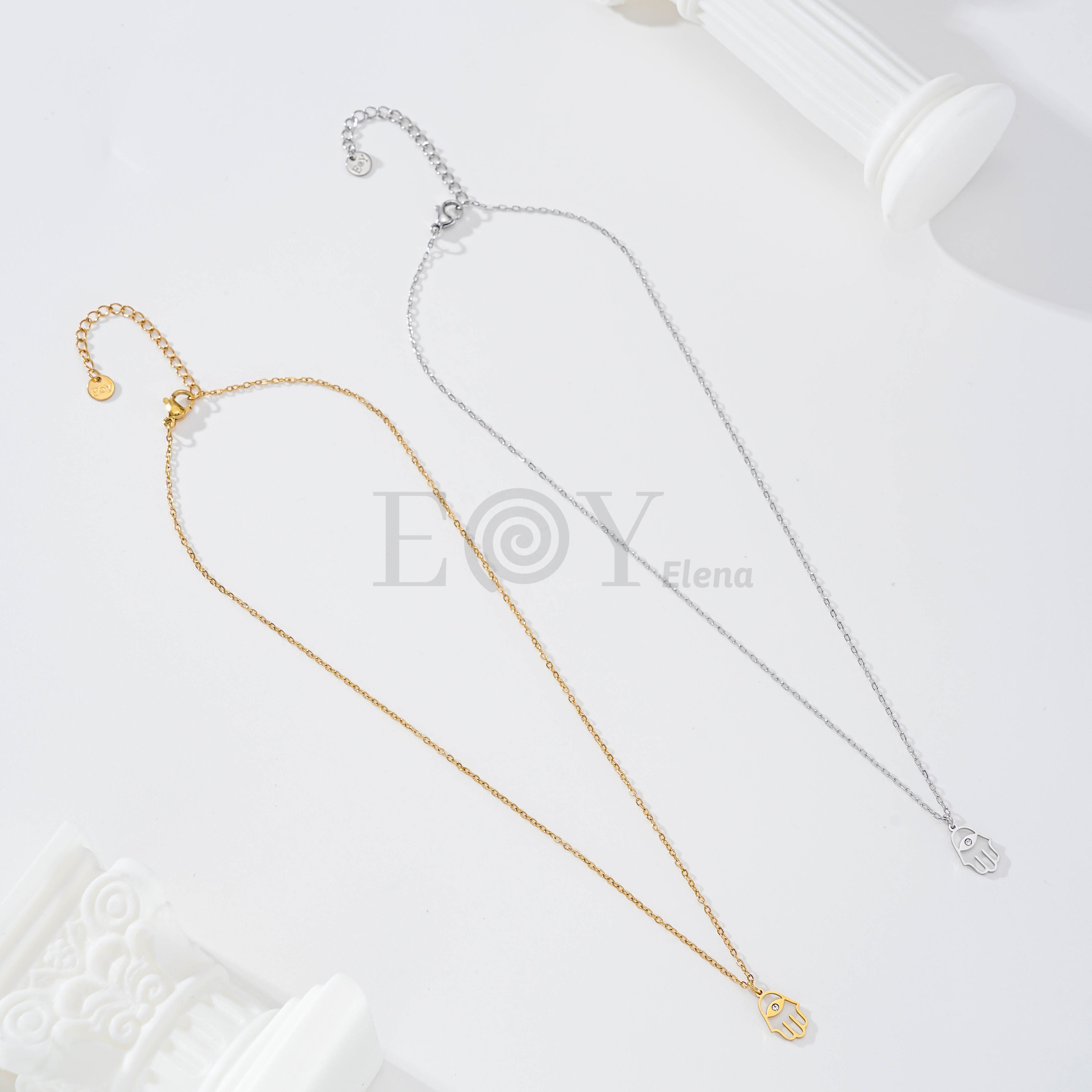 Collar mano de fátima con circonita