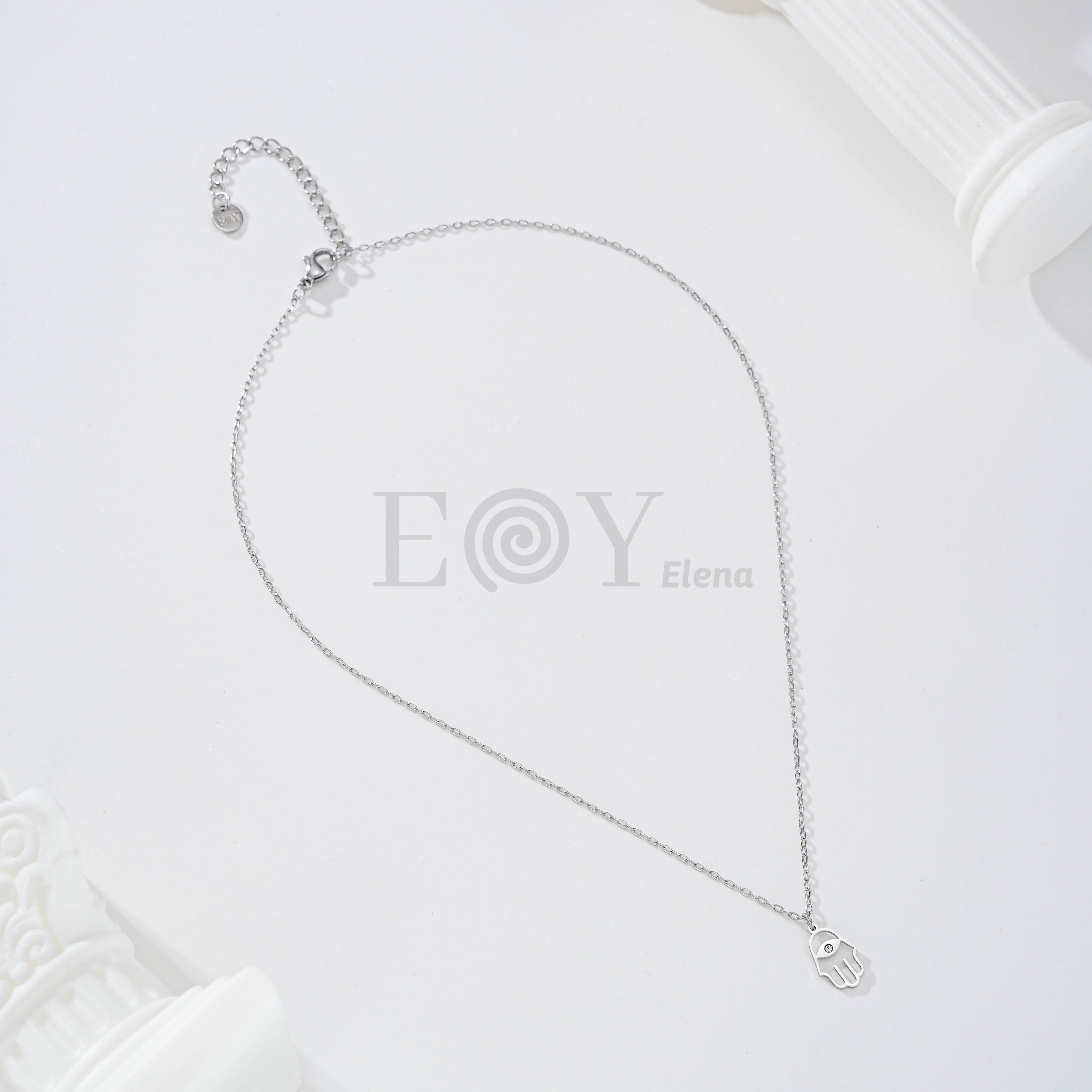 Collar mano de fátima con circonita