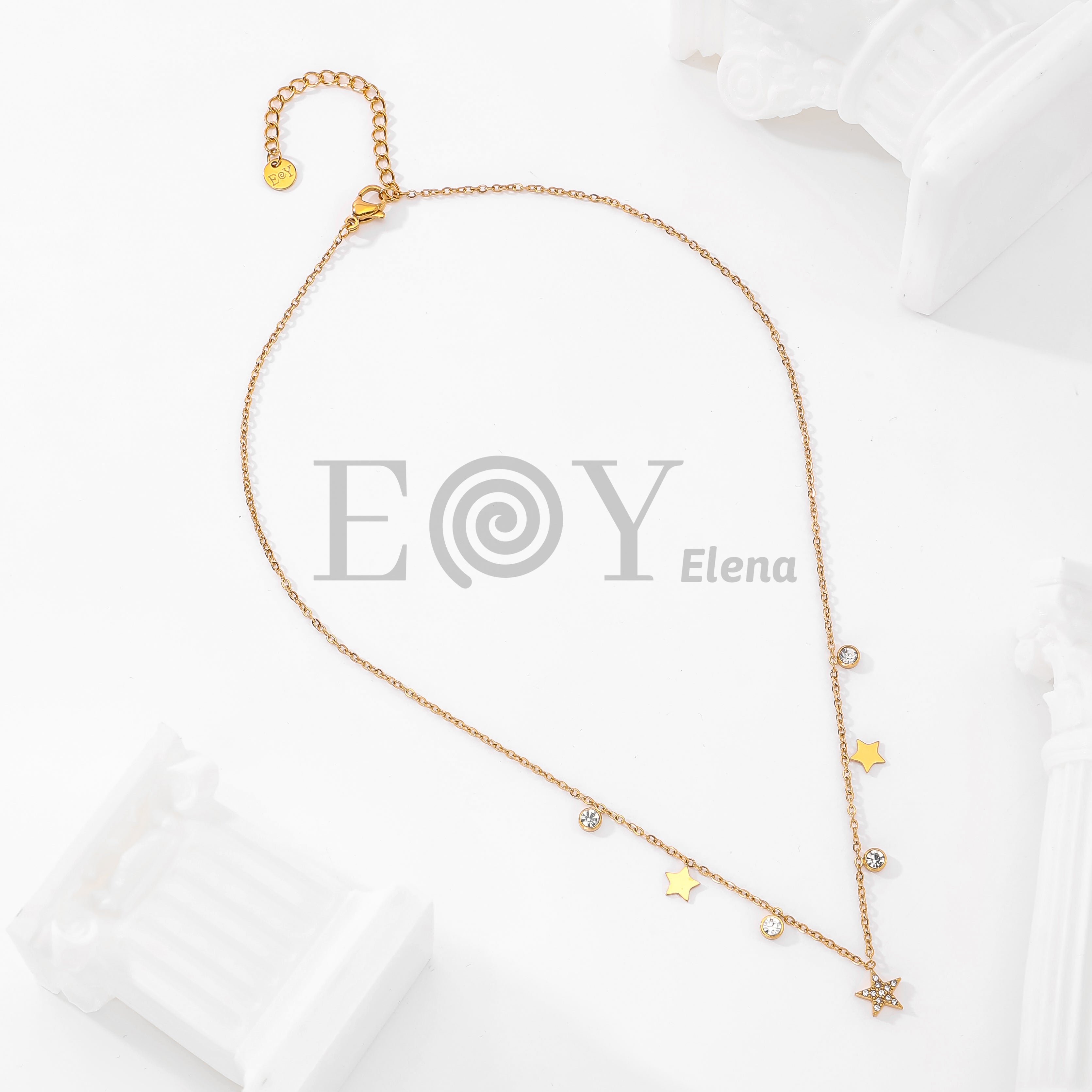 Collar chapas estrellas y circonitas