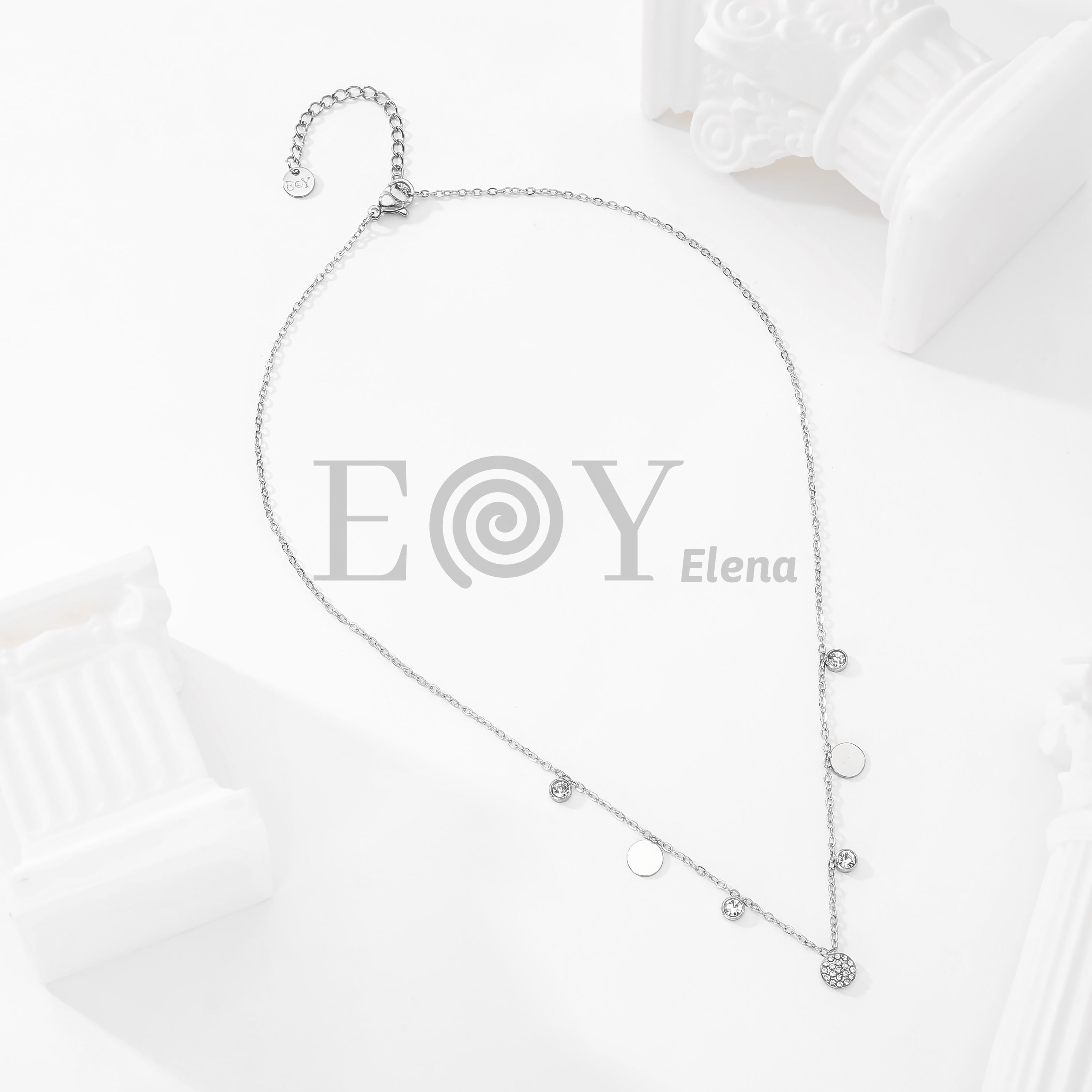 Collar chapas círculos y circonitas