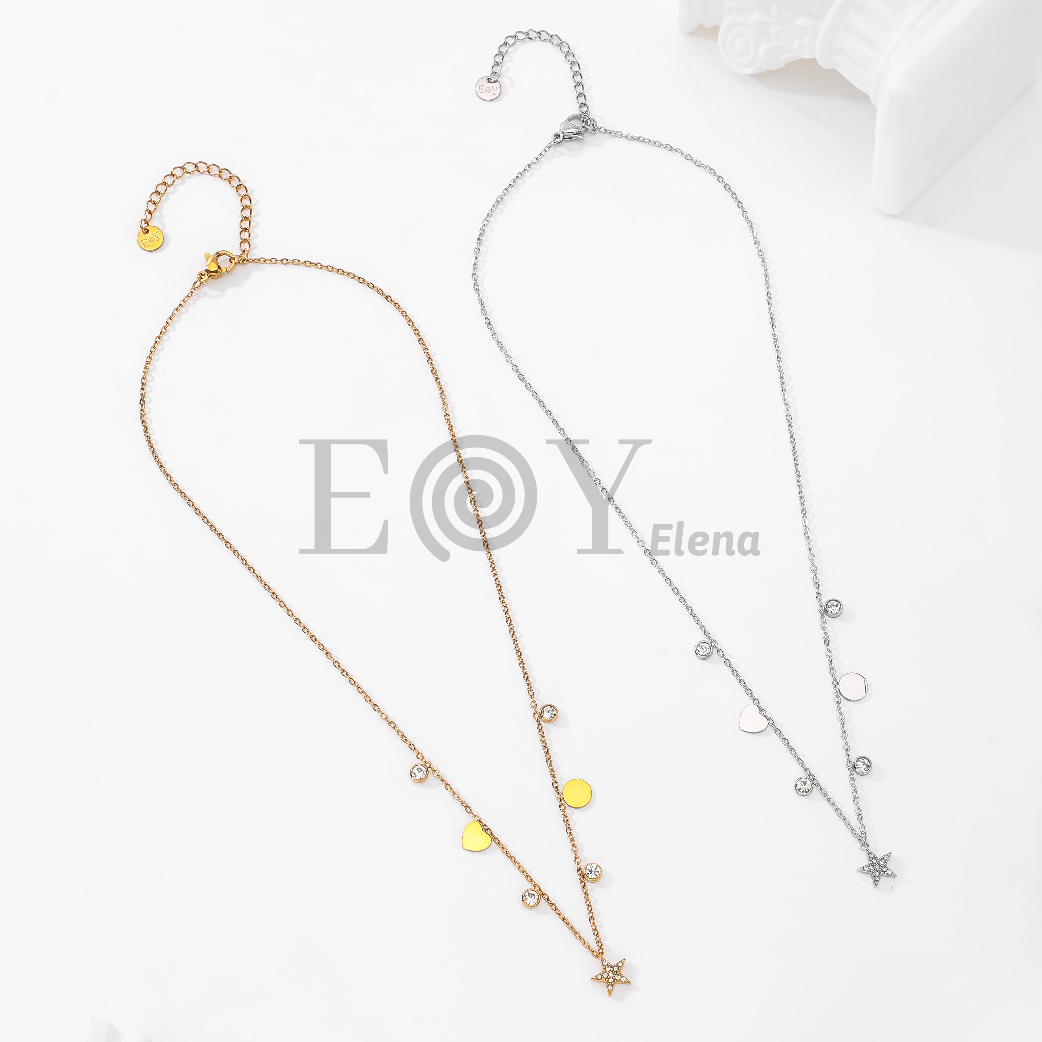 Collar con estrella, chapas y circonitas