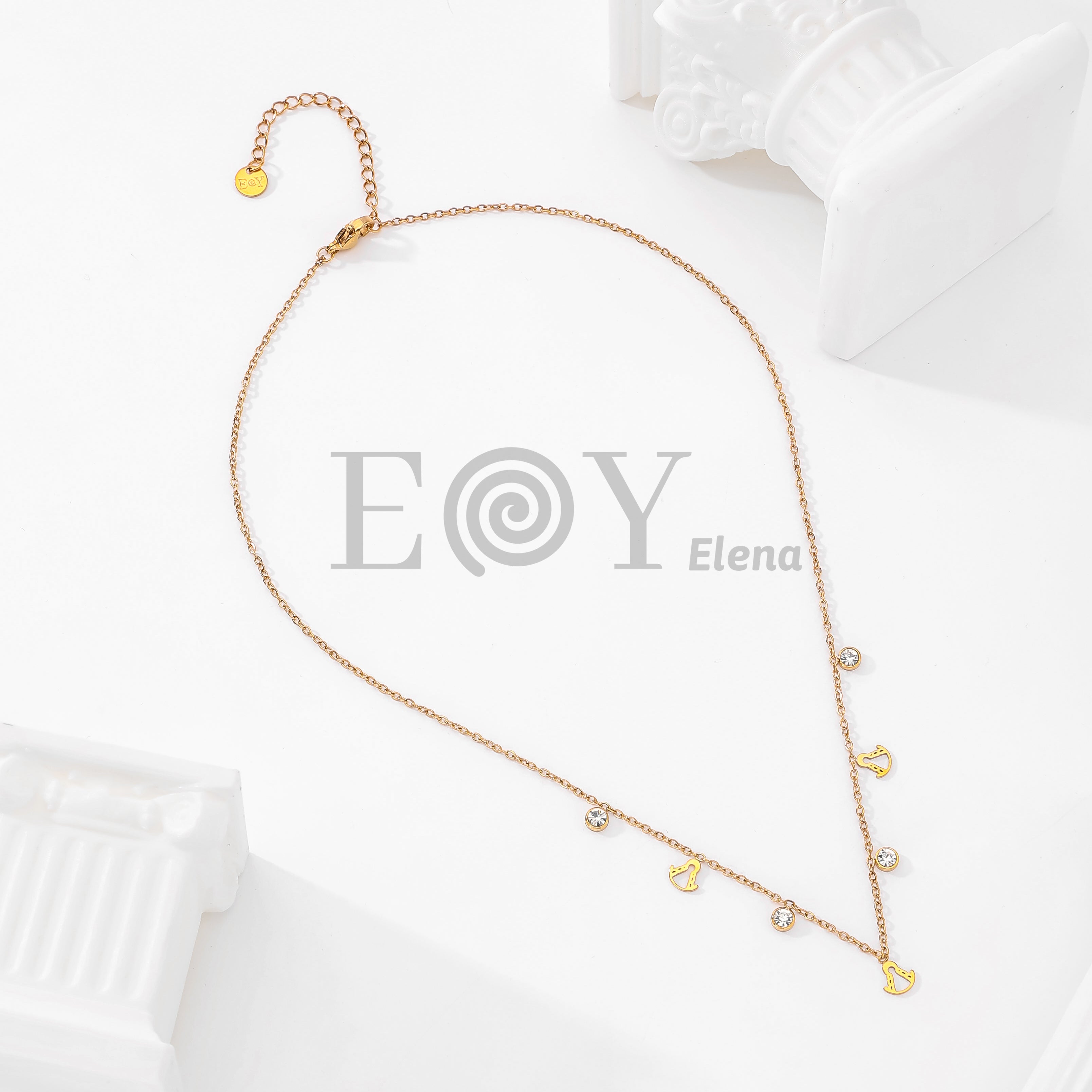 Collar chapas Virgen del Rocío y circonitas