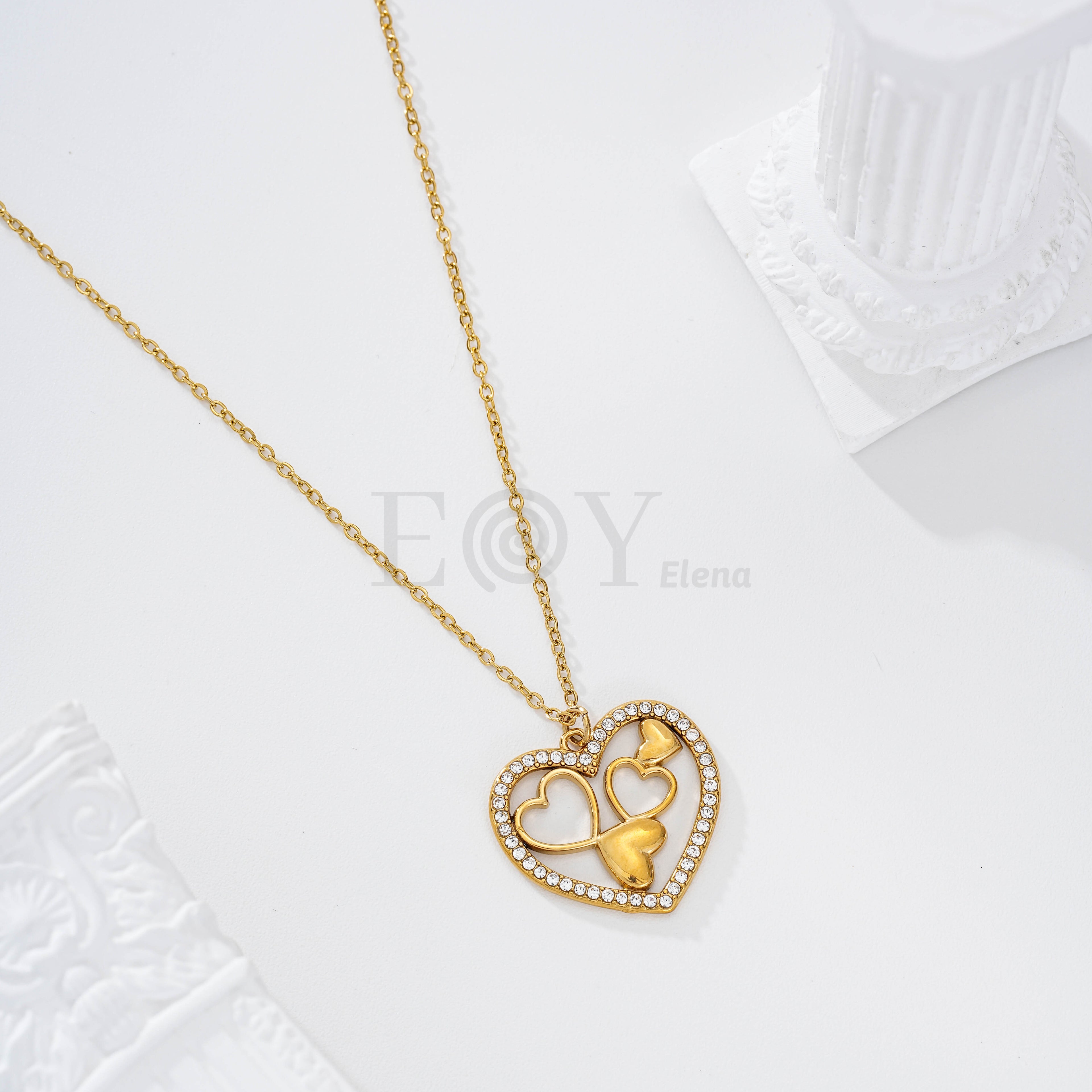 Collar corazón circonitas con corazón