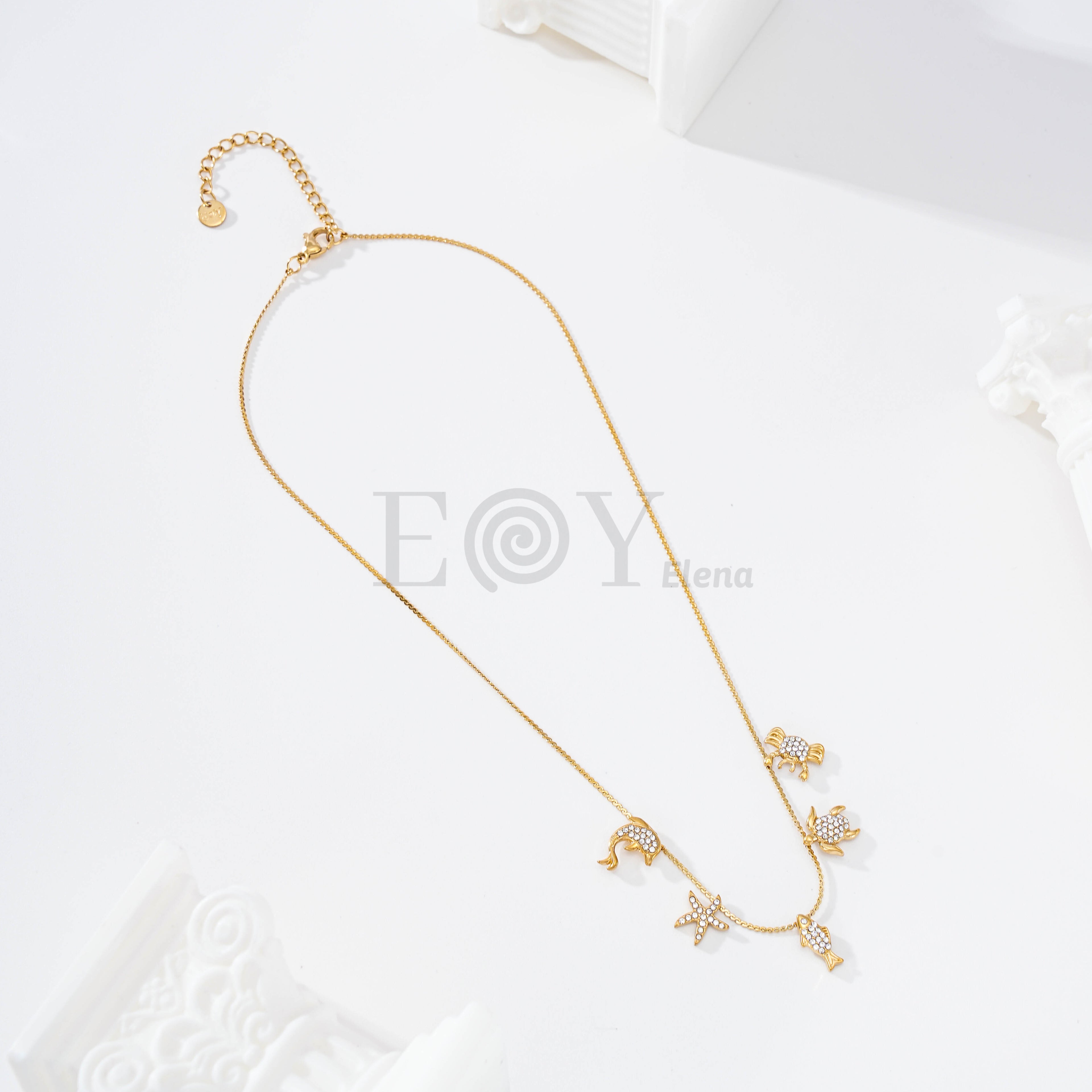 Collar charms marinos con circonitas