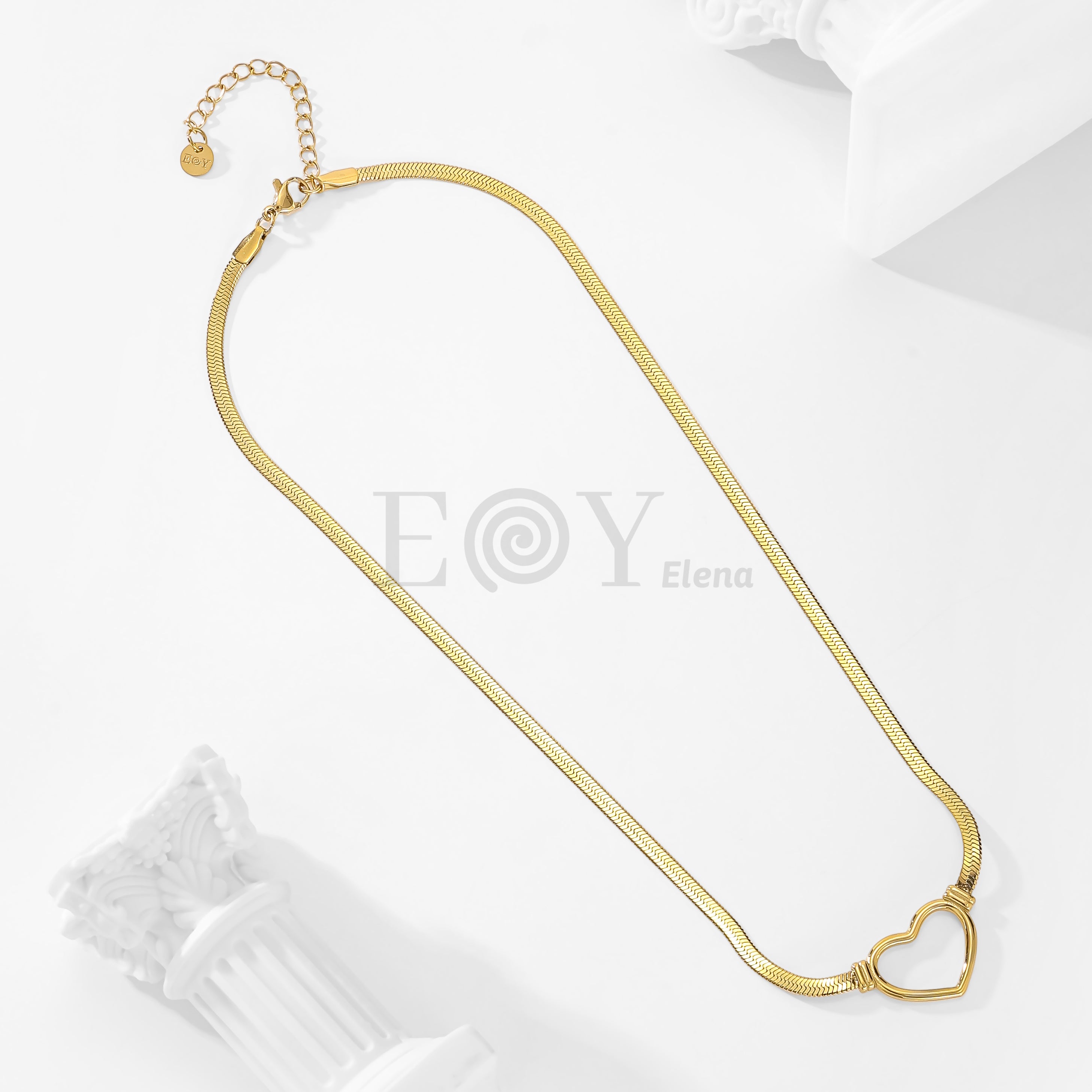 Collar cadena plana con corazón